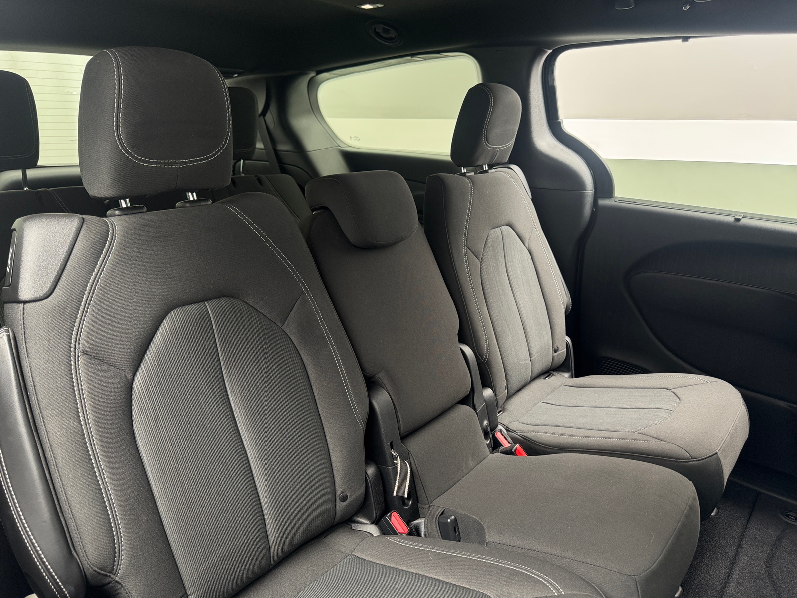 Thumbnail: 2019 Chrysler Pacifica - 6