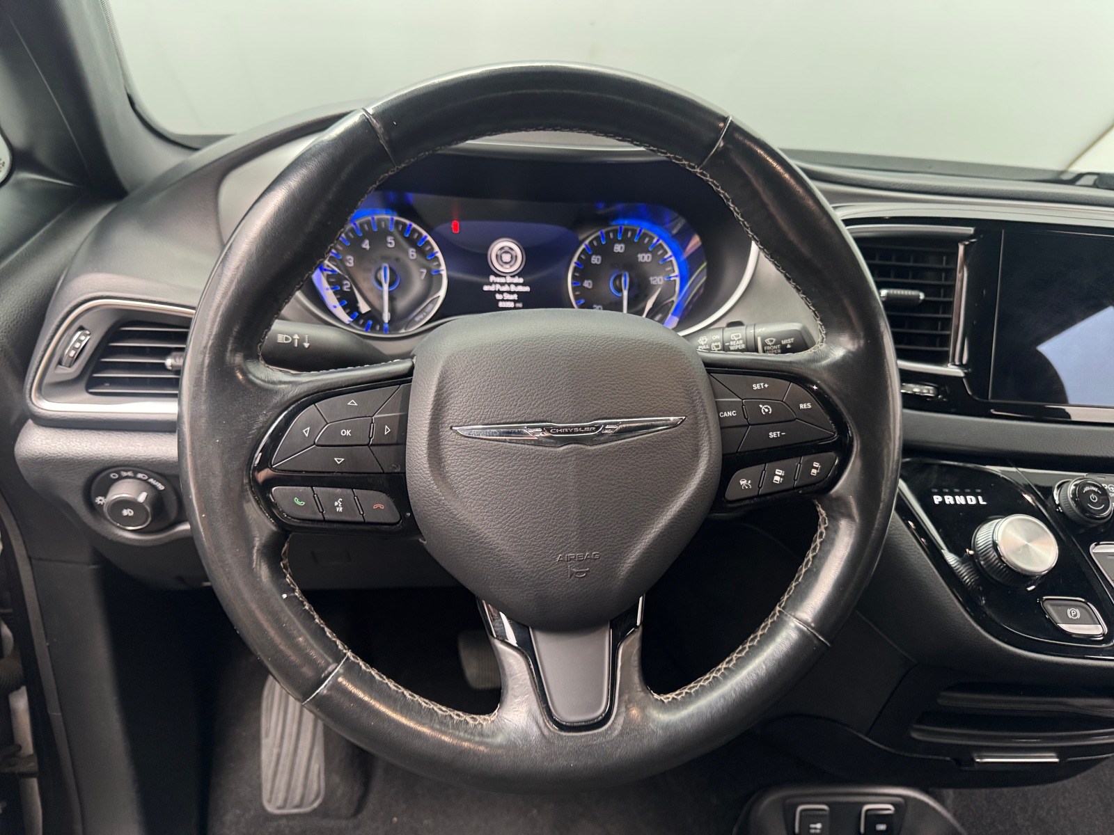 Thumbnail: 2019 Chrysler Pacifica - 5