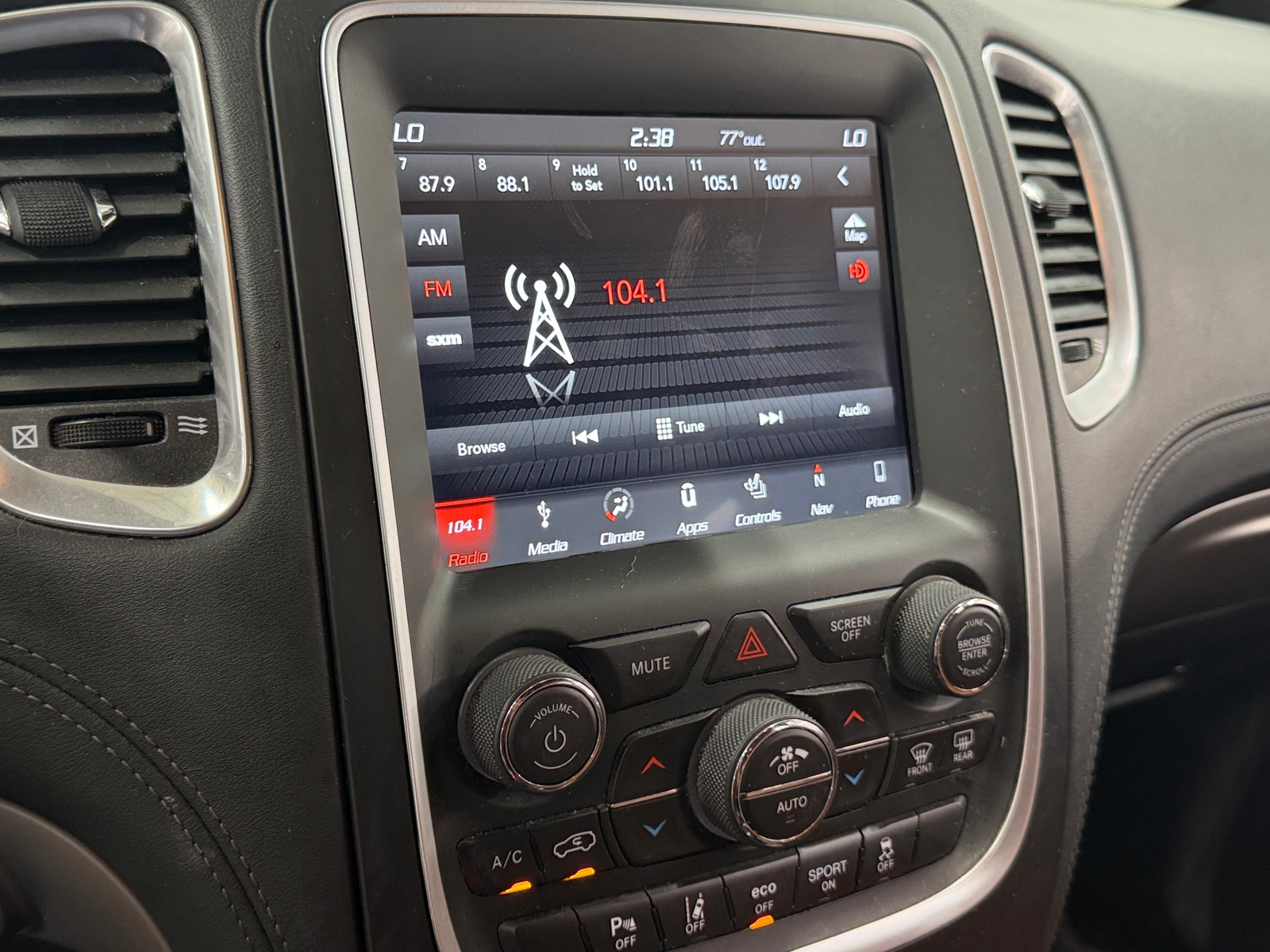 Thumbnail: 2019 Dodge Durango - 3
