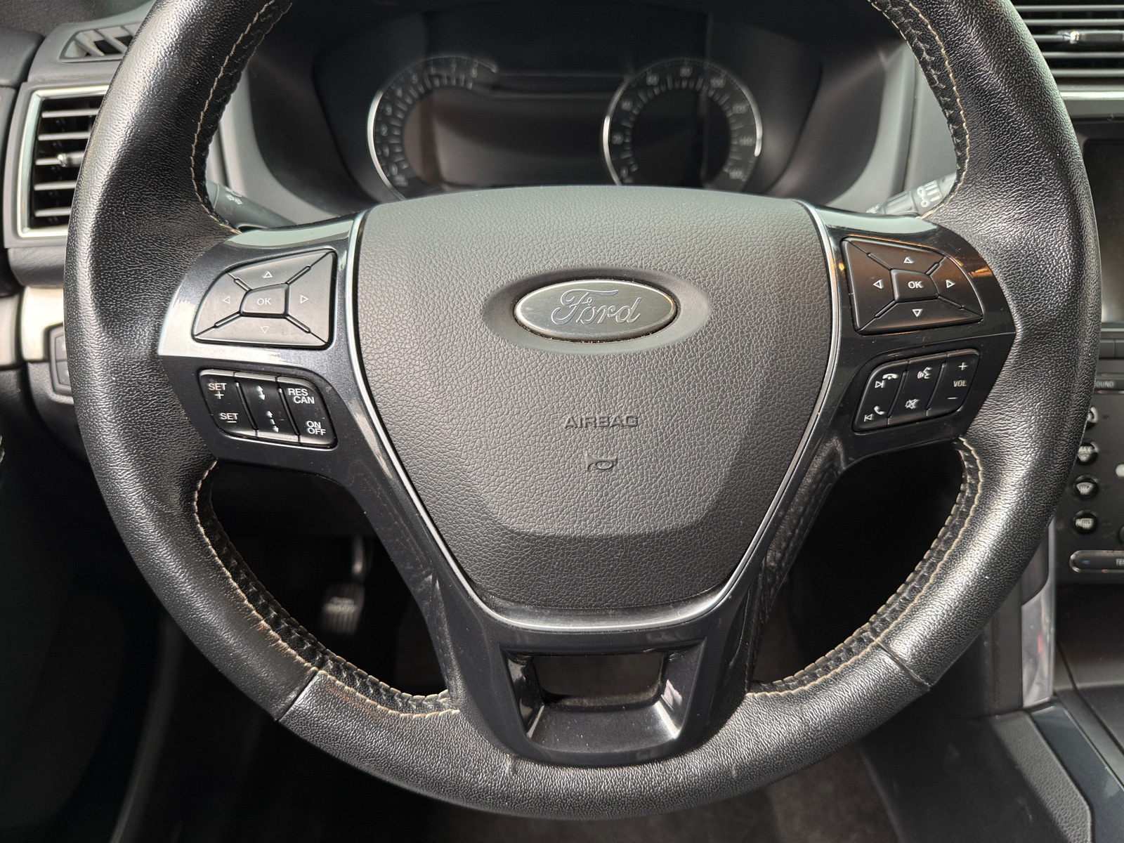Thumbnail: 2017 Ford Explorer - 4