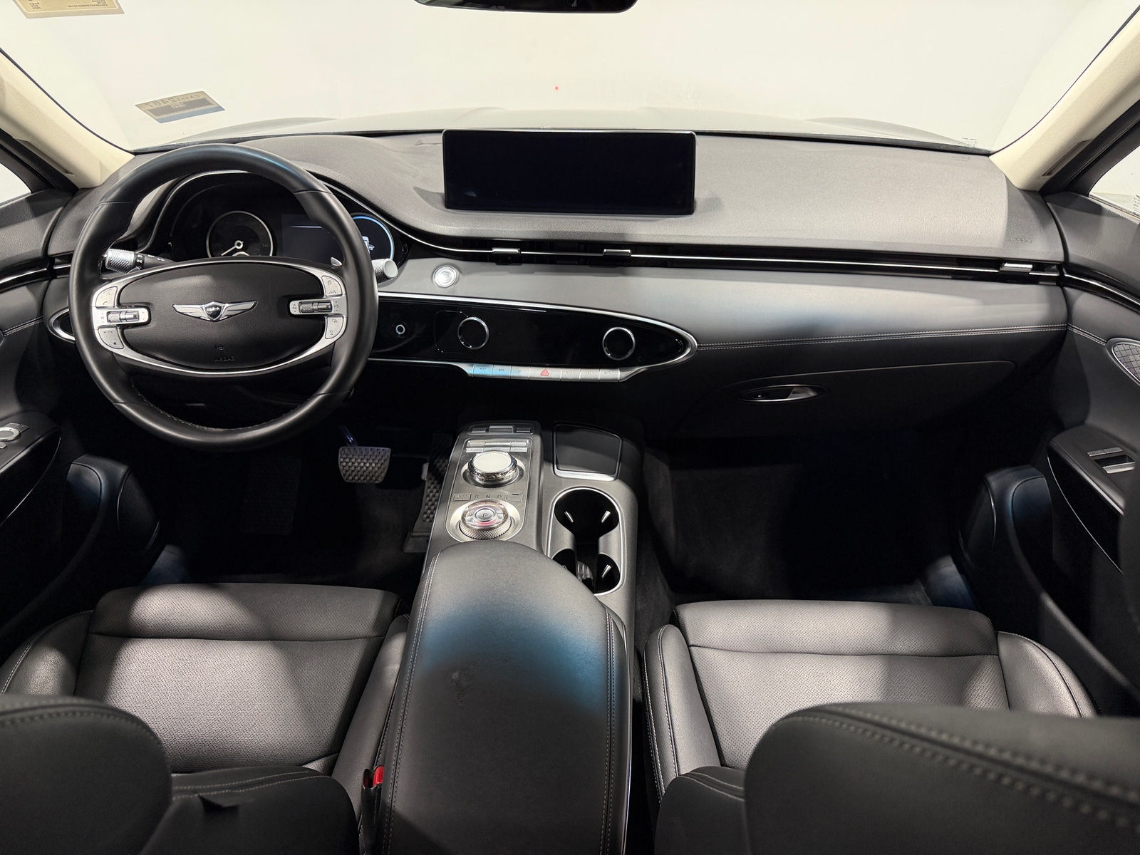 Thumbnail: 2025 Genesis GV70 - 2