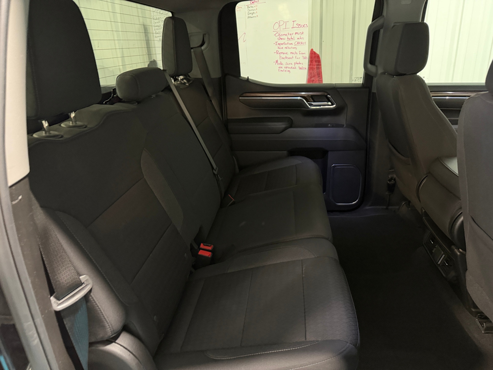 Thumbnail: 2025 Chevrolet Silverado 1500 - 6