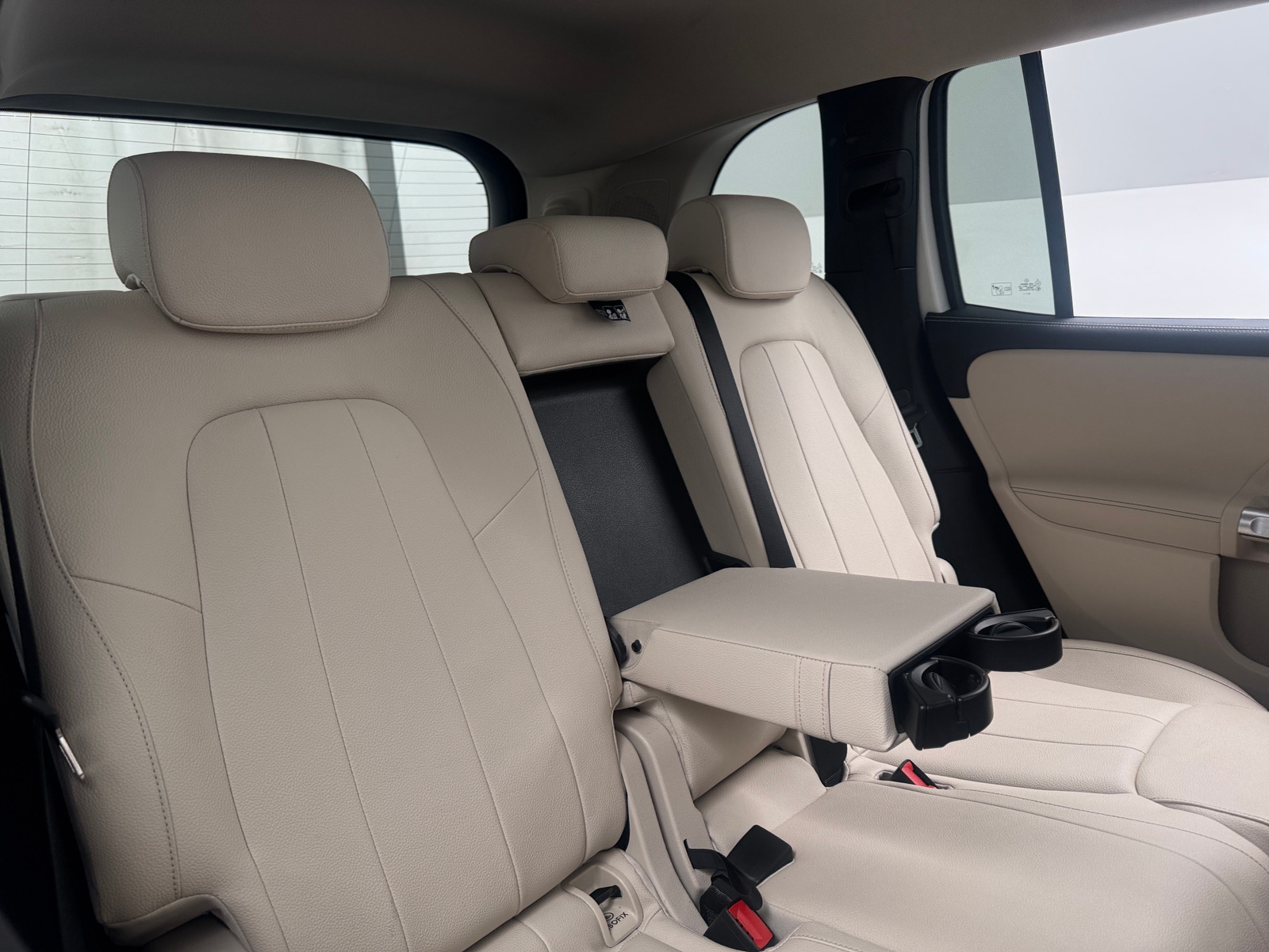 Thumbnail: 2022 Mercedes-Benz GLB - 5