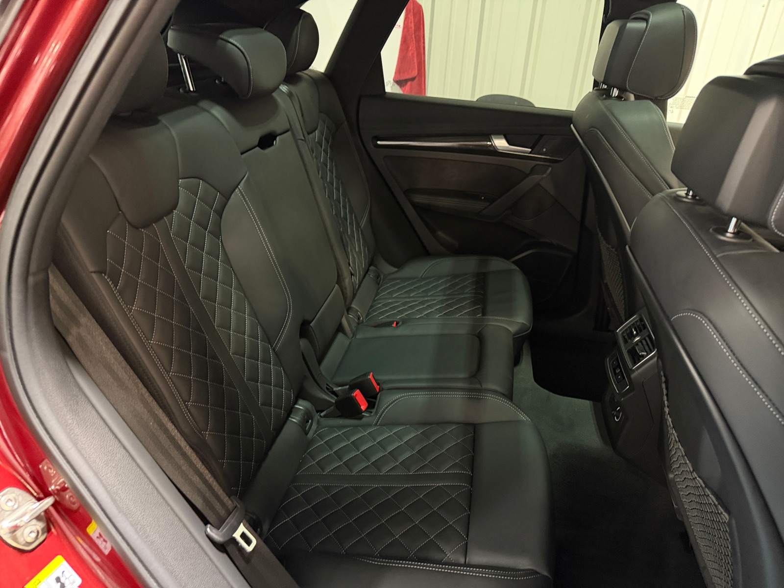 Thumbnail: 2019 Audi SQ5 - 5
