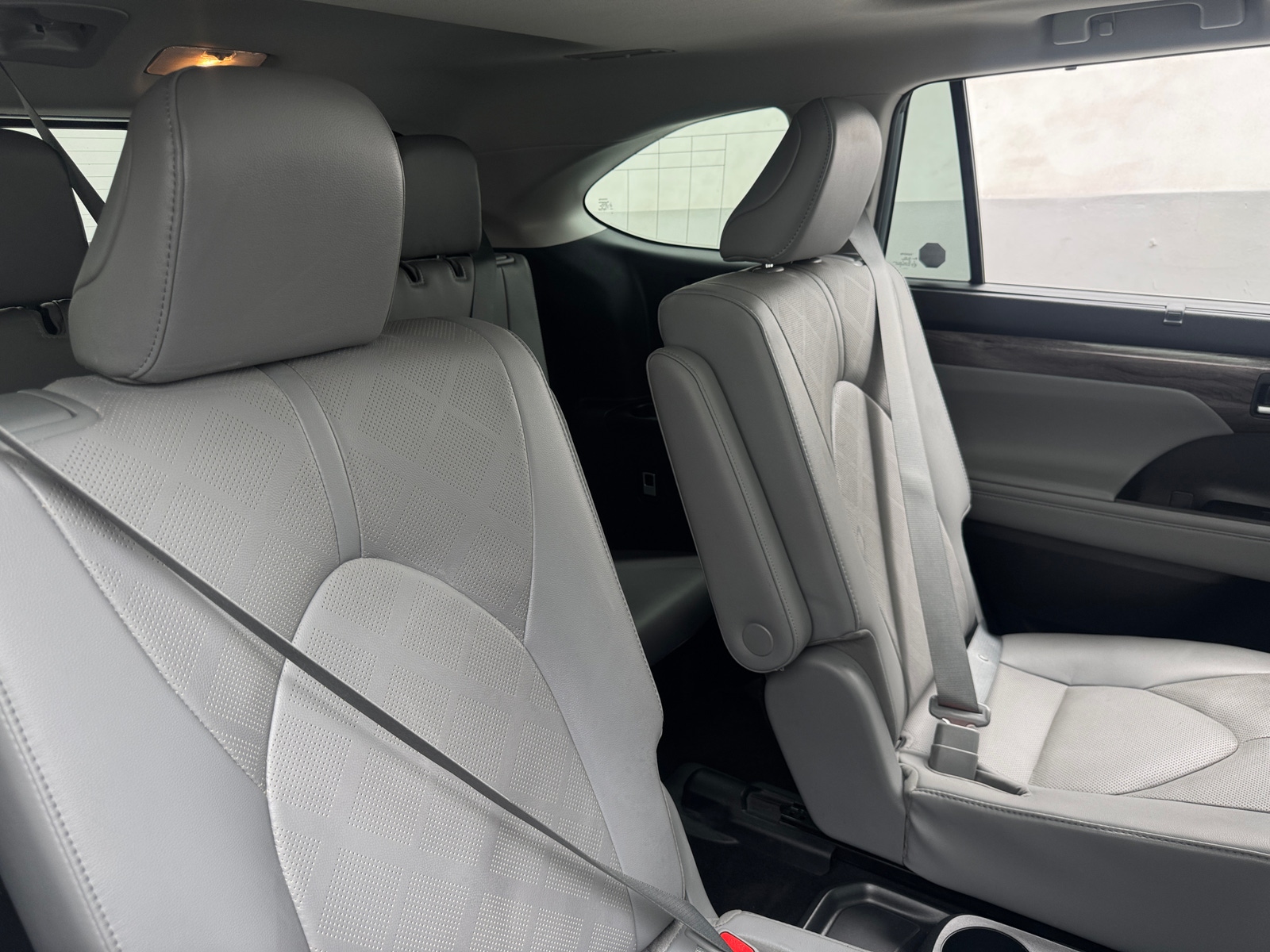 Thumbnail: 2020 Toyota Highlander - 5