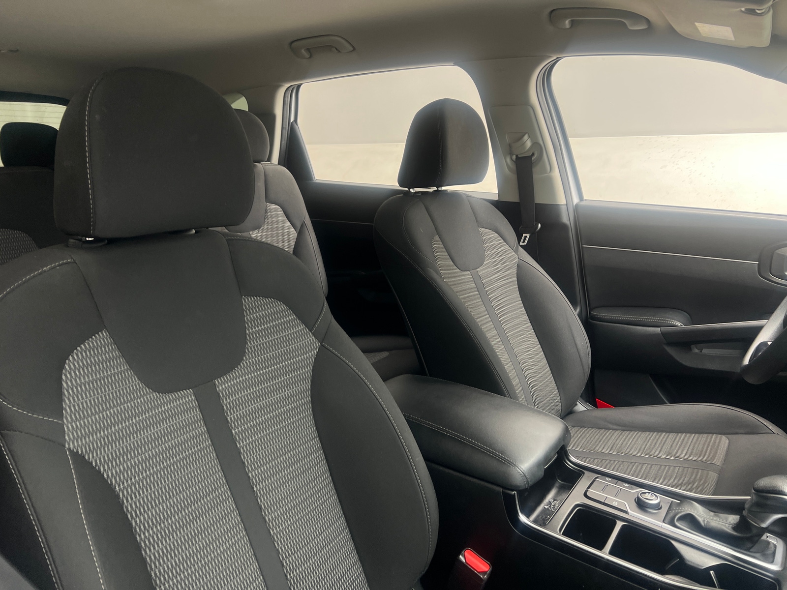 Thumbnail: 2023 Kia Sorento - 2