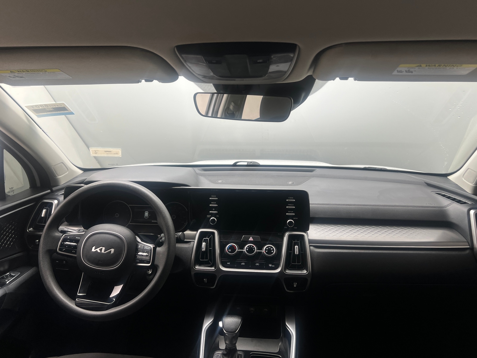 Thumbnail: 2023 Kia Sorento - 3