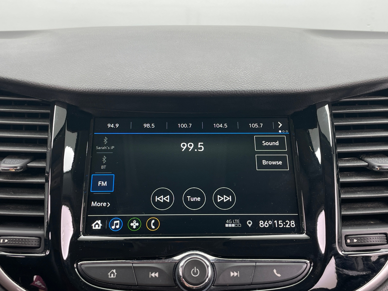 Thumbnail: 2019 Chevrolet Trax - 3
