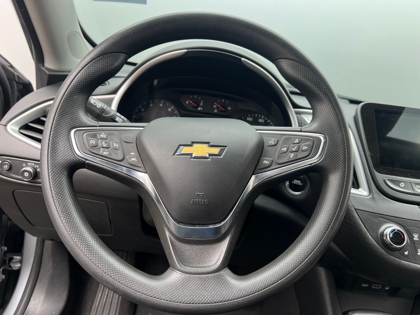 Thumbnail: 2024 Chevrolet Malibu - 5