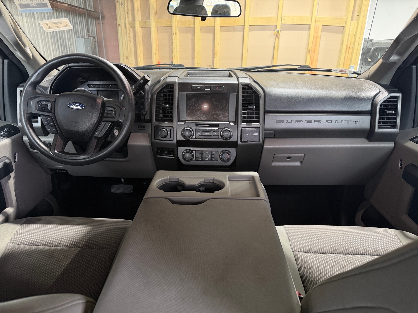 Thumbnail: 2020 Ford Econoline - 3