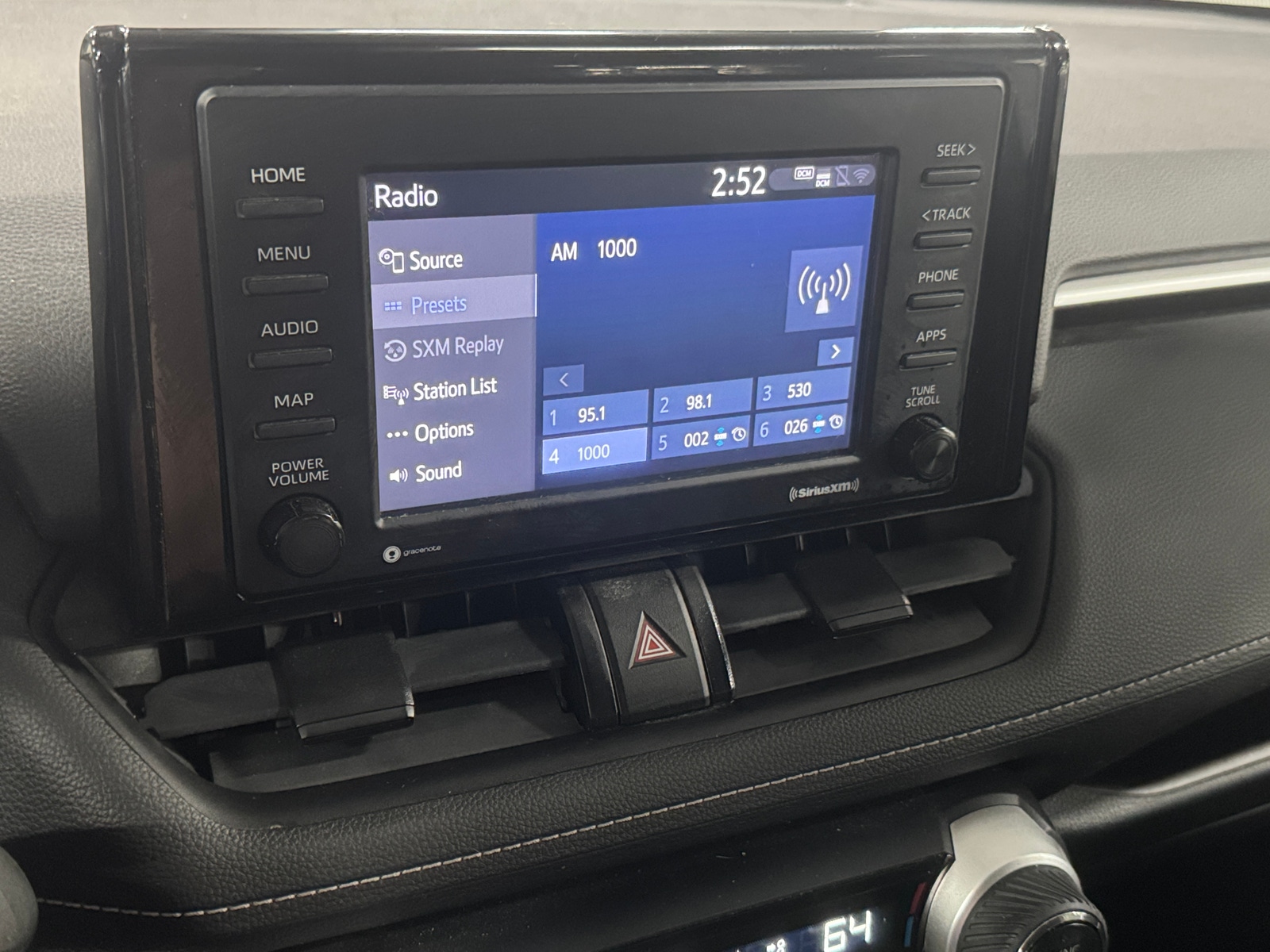 Thumbnail: 2021 Toyota RAV4 - 4