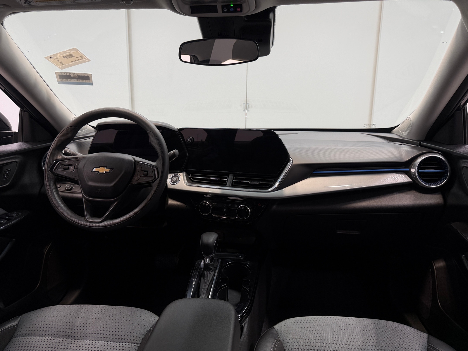 Thumbnail: 2025 Chevrolet Trax - 2
