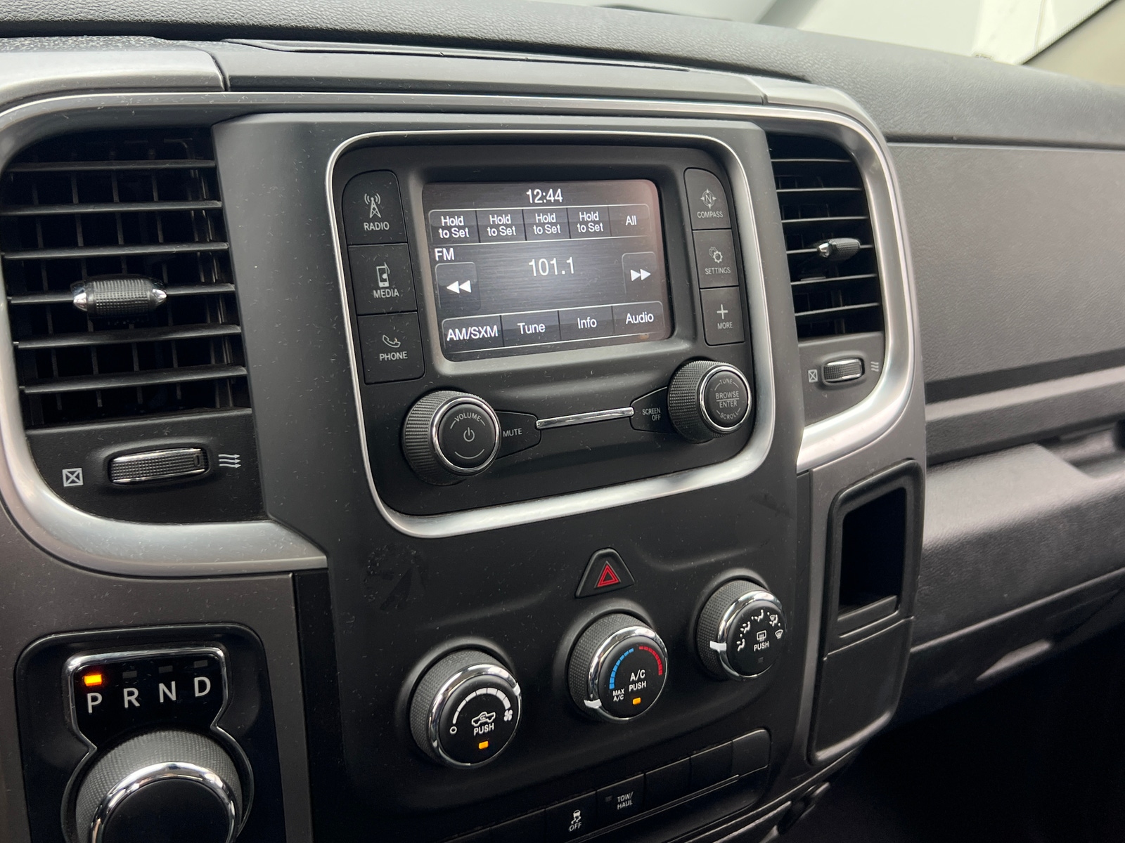 Thumbnail: 2024 RAM 1500 Classic - 4
