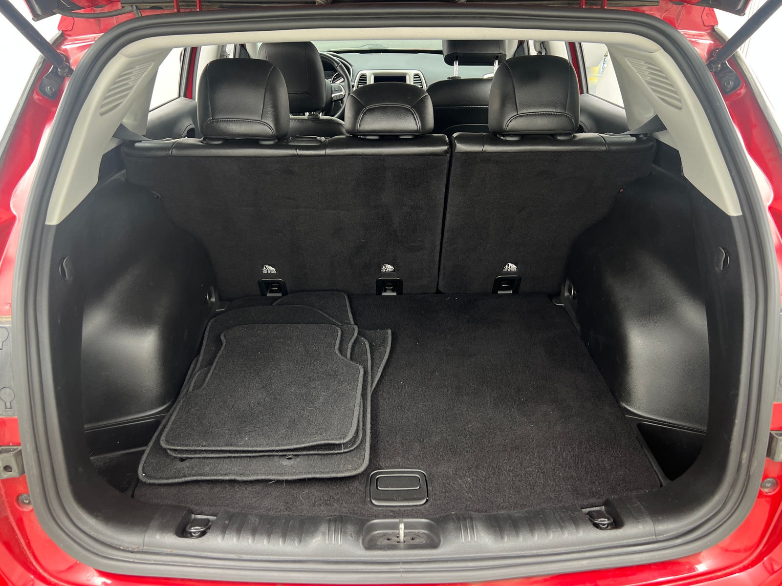 Thumbnail: 2018 Jeep Compass - 7