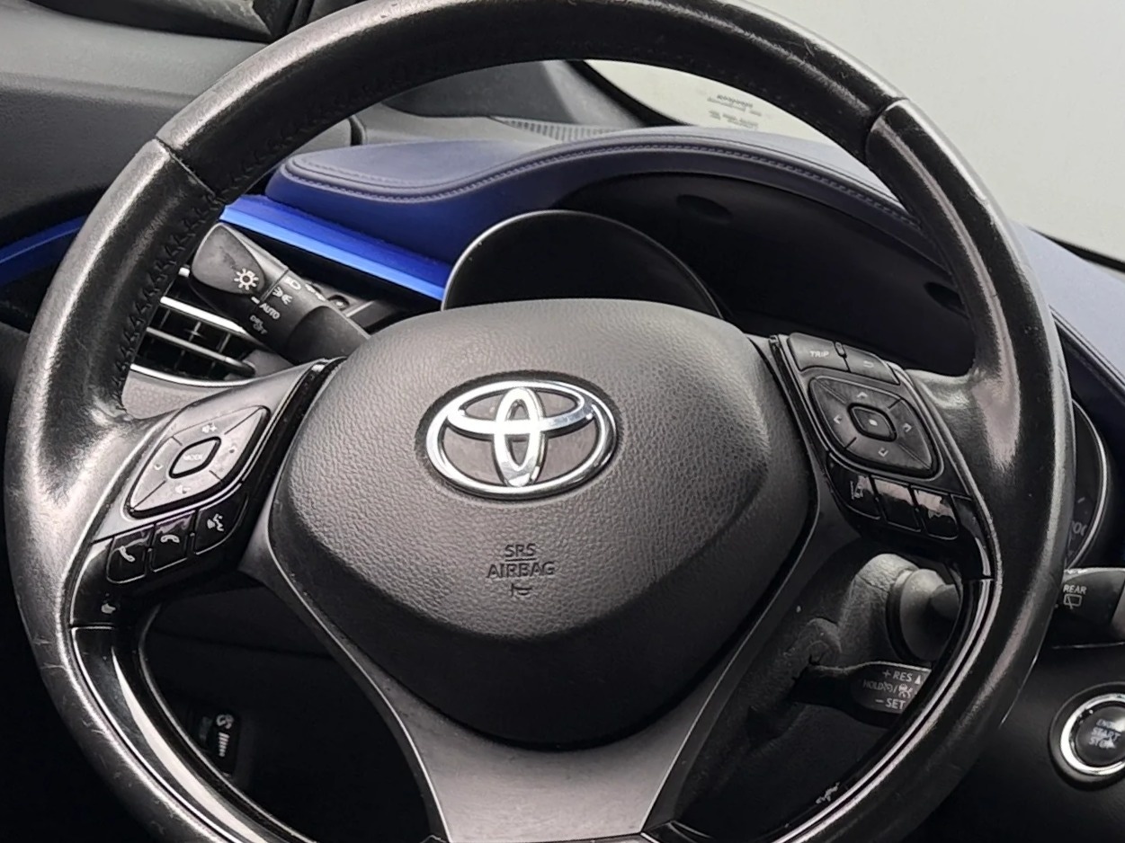 Thumbnail: 2021 Toyota C-HR - 5