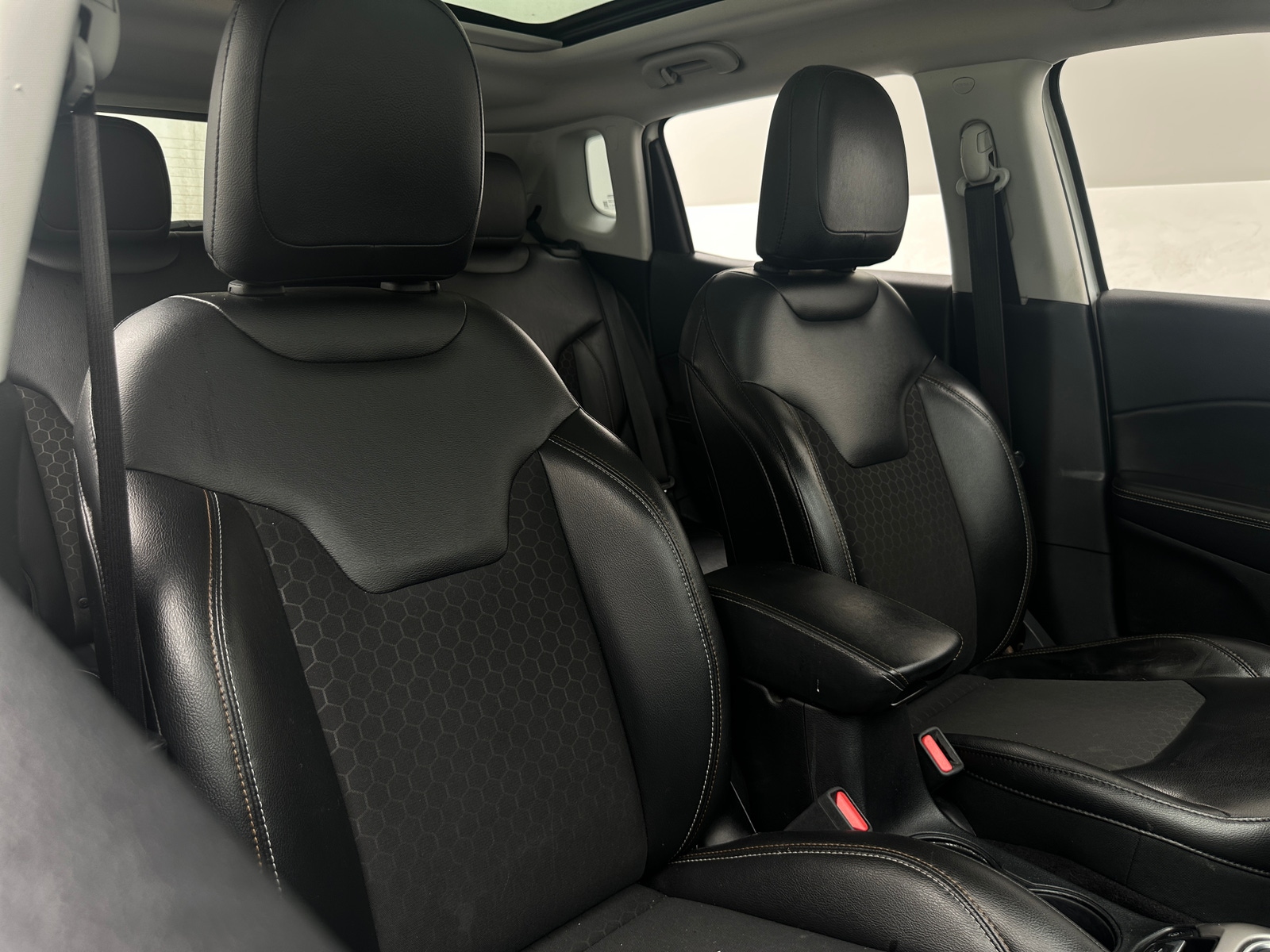 Thumbnail: 2018 Jeep Compass - 2