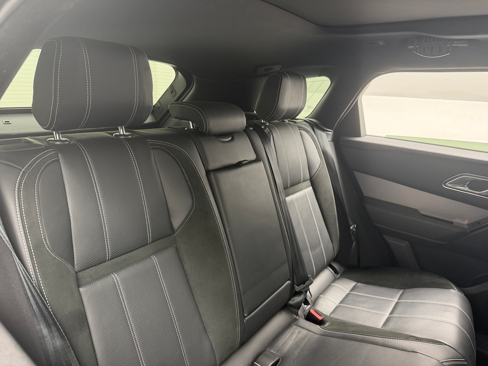 Thumbnail: 2020 Land Rover Range Rover Velar - 5