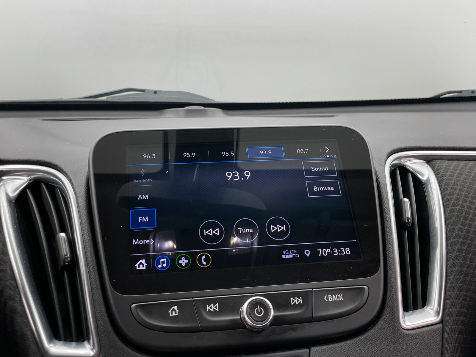 Thumbnail: 2019 Chevrolet Malibu - 4