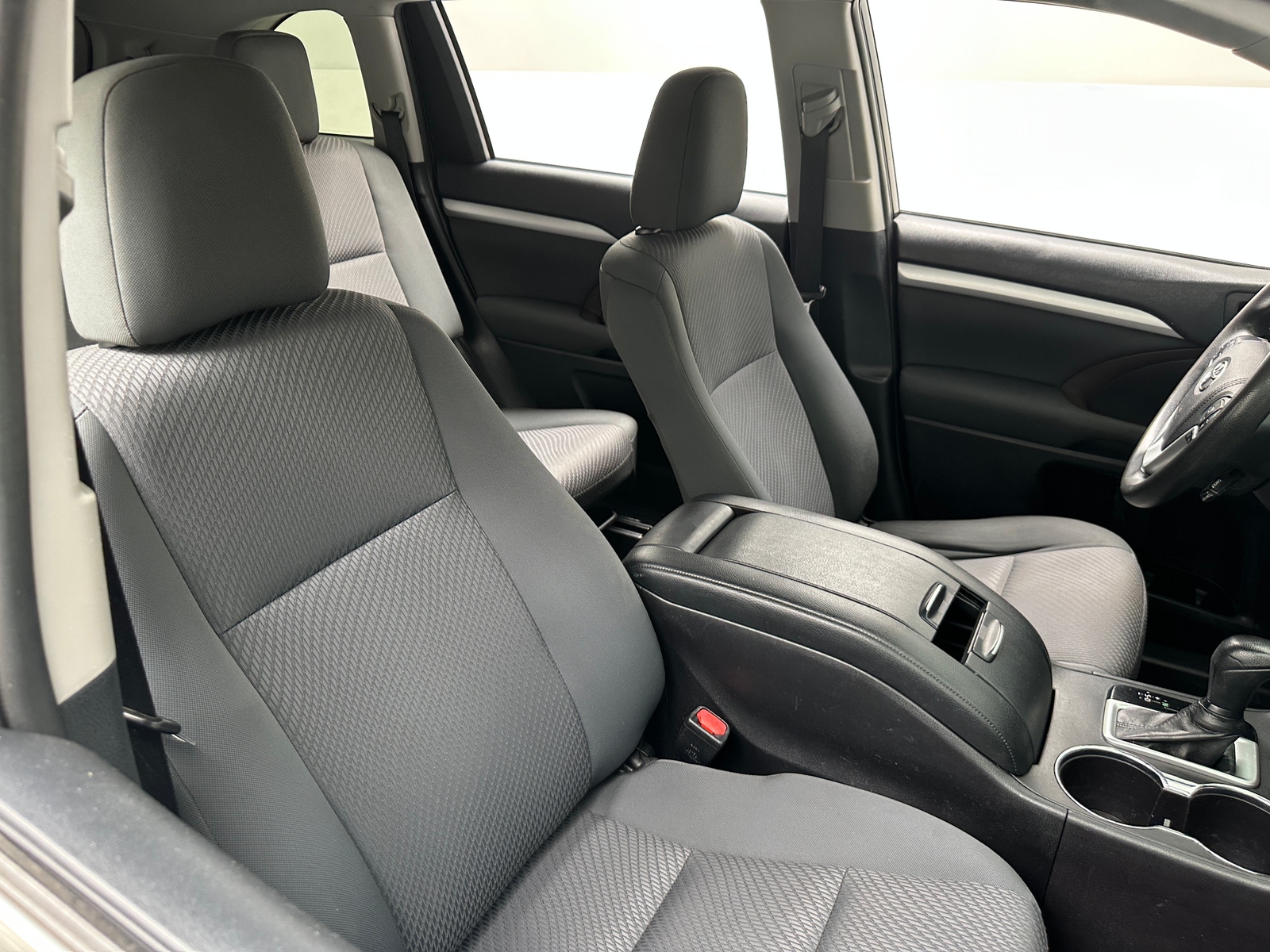 Thumbnail: 2019 Toyota Highlander - 2