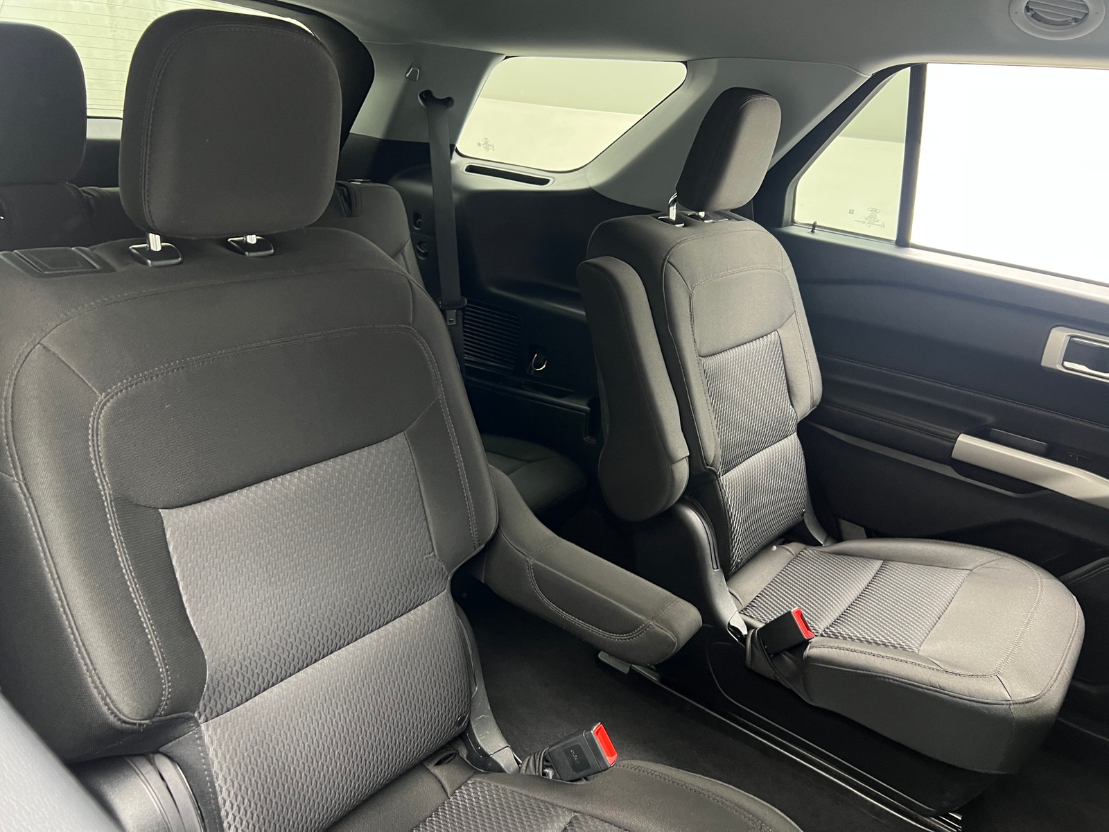 Thumbnail: 2022 Ford Explorer - 6