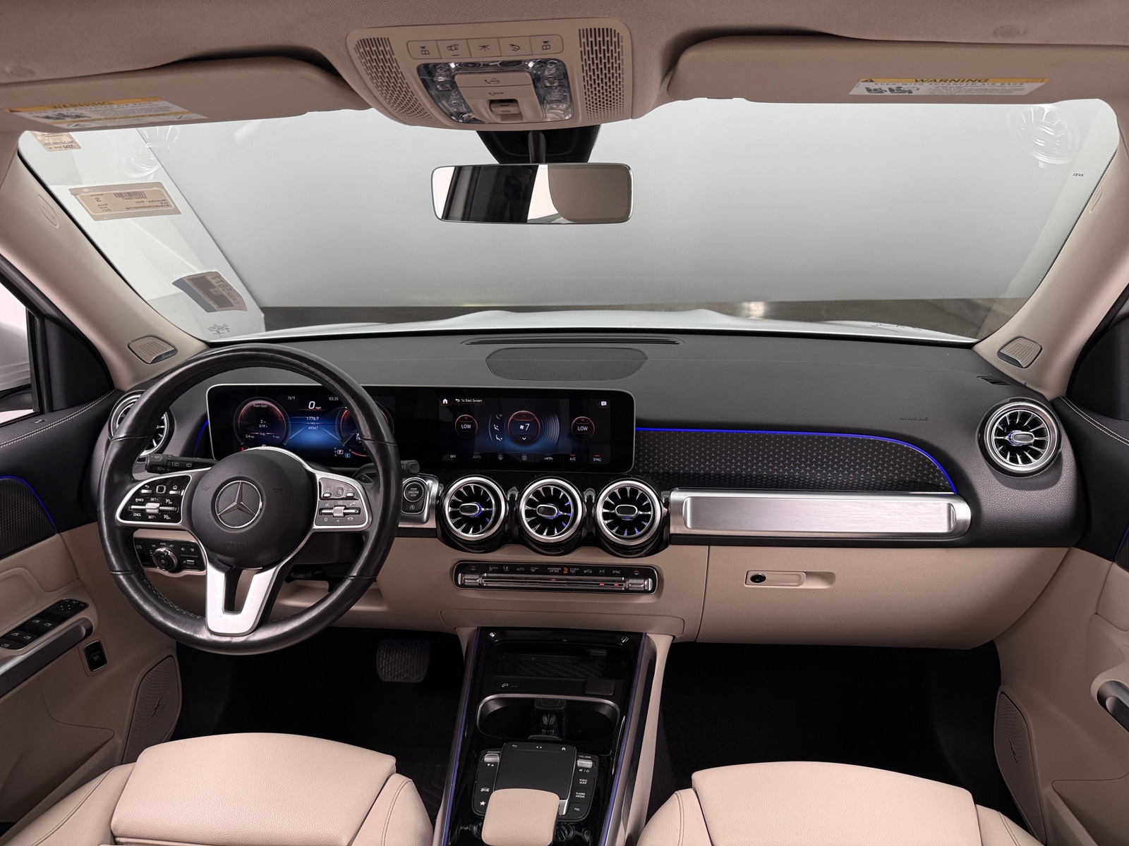 Thumbnail: 2021 Mercedes-Benz GLB - 2