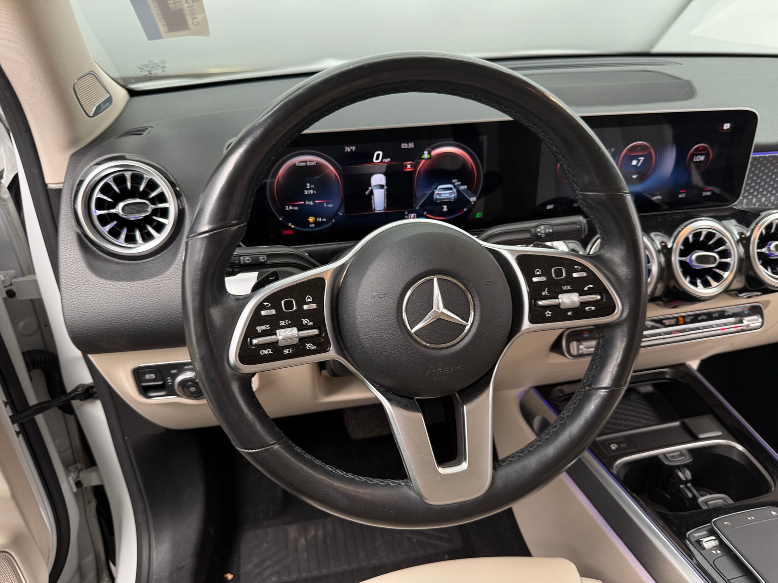 Thumbnail: 2021 Mercedes-Benz GLB - 4