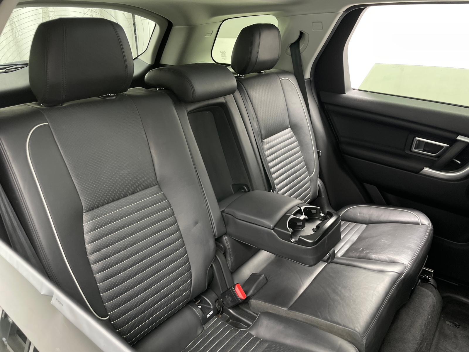 Thumbnail: 2018 Land Rover Discovery Sport - 5