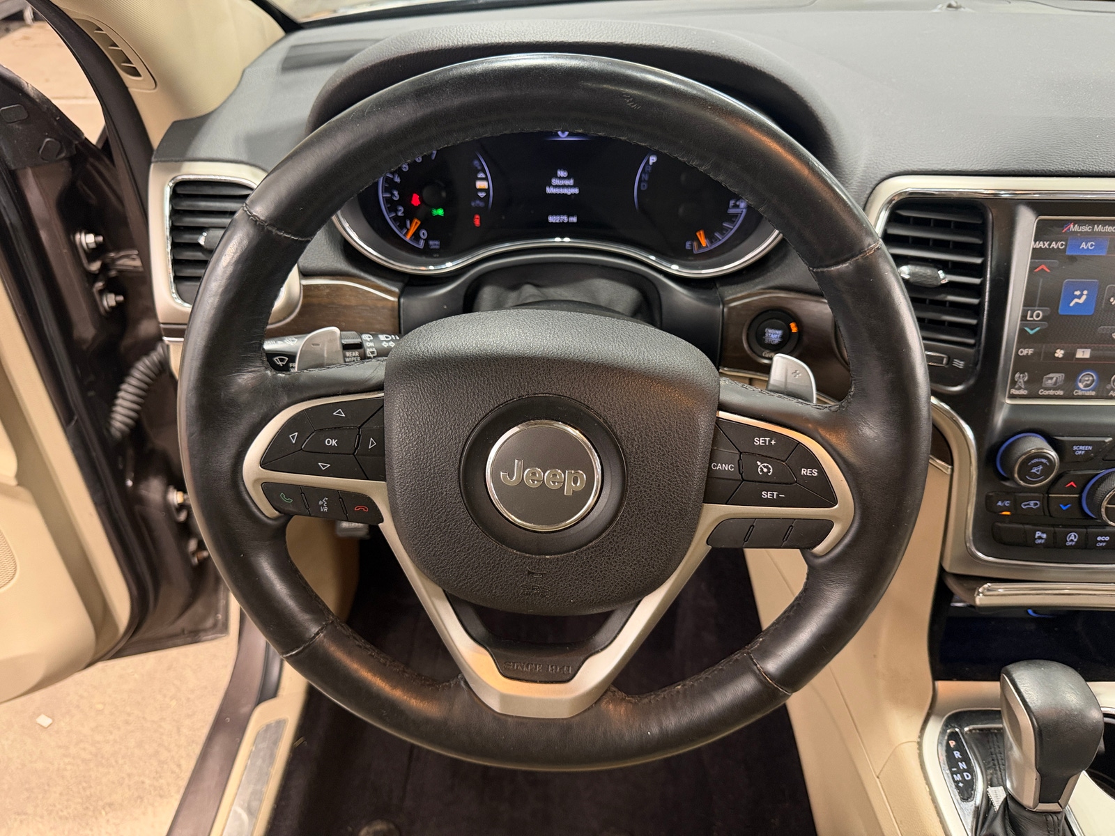 Thumbnail: 2017 Jeep Grand Cherokee - 4