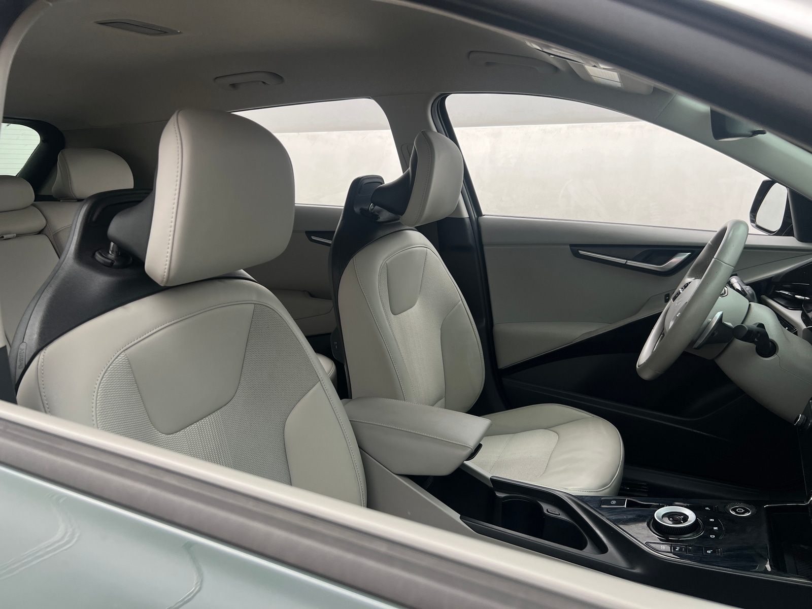 Thumbnail: 2023 Kia Niro - 2