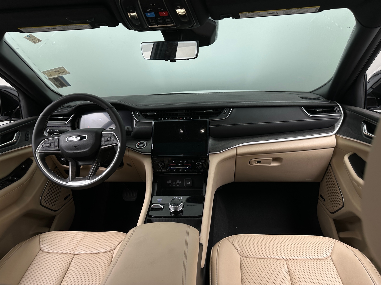 Thumbnail: 2025 Jeep Grand Cherokee L - 2