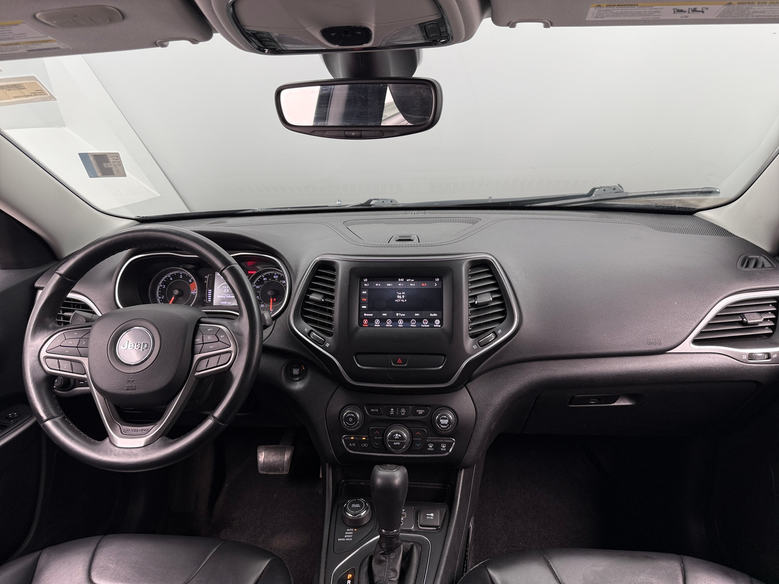 Thumbnail: 2019 Jeep Cherokee - 3