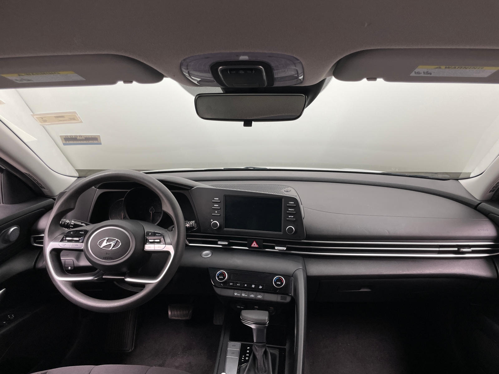 Thumbnail: 2022 Hyundai Elantra - 3