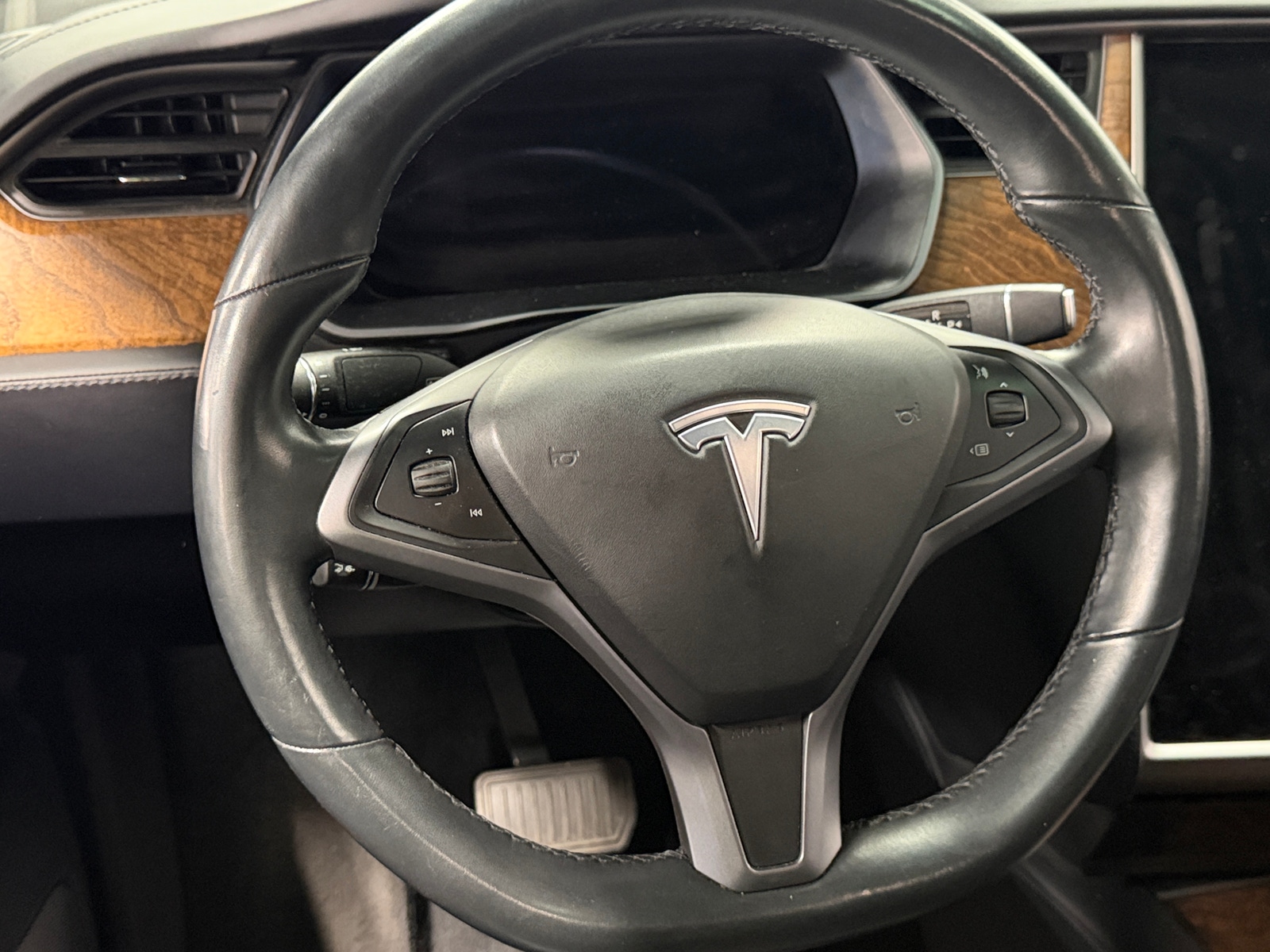 Thumbnail: 2020 Tesla Model X - 4