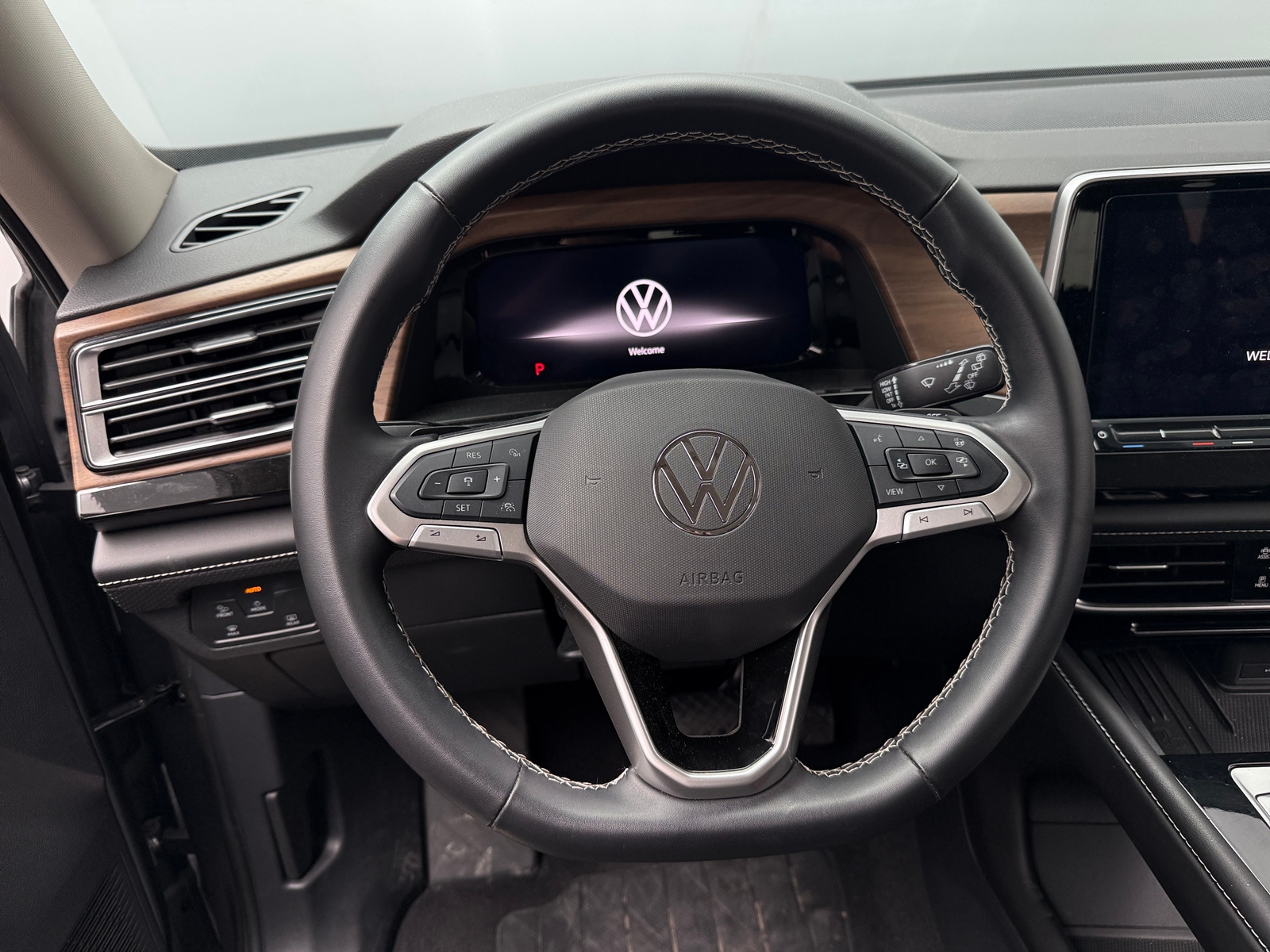 Thumbnail: 2026 Volkswagen Atlas - 5