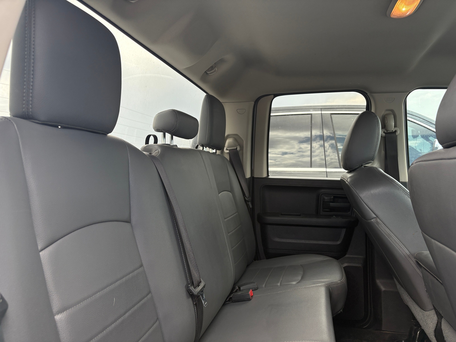 Thumbnail: 2020 RAM 1500 Classic - 6