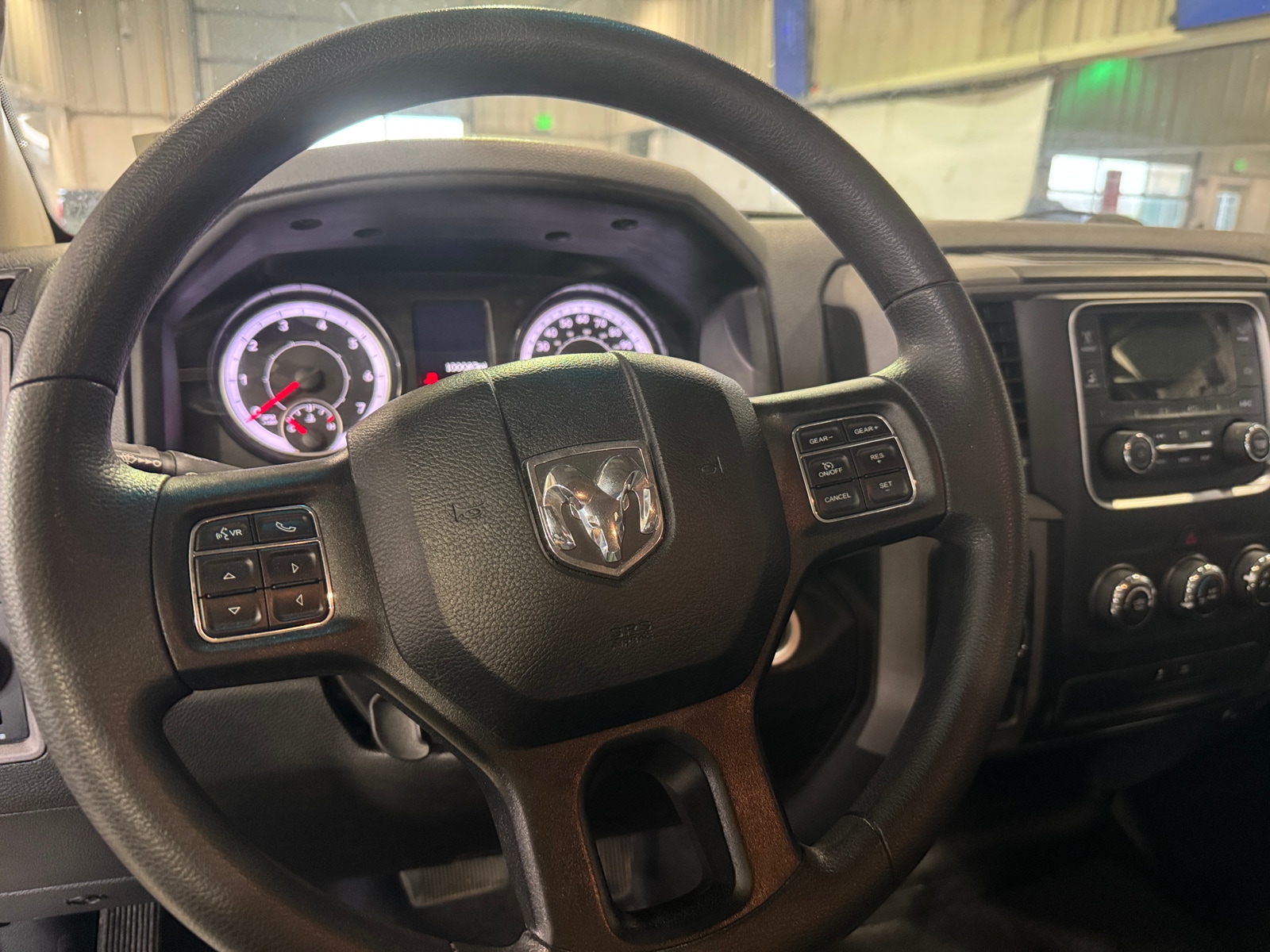 Thumbnail: 2020 RAM 1500 Classic - 5