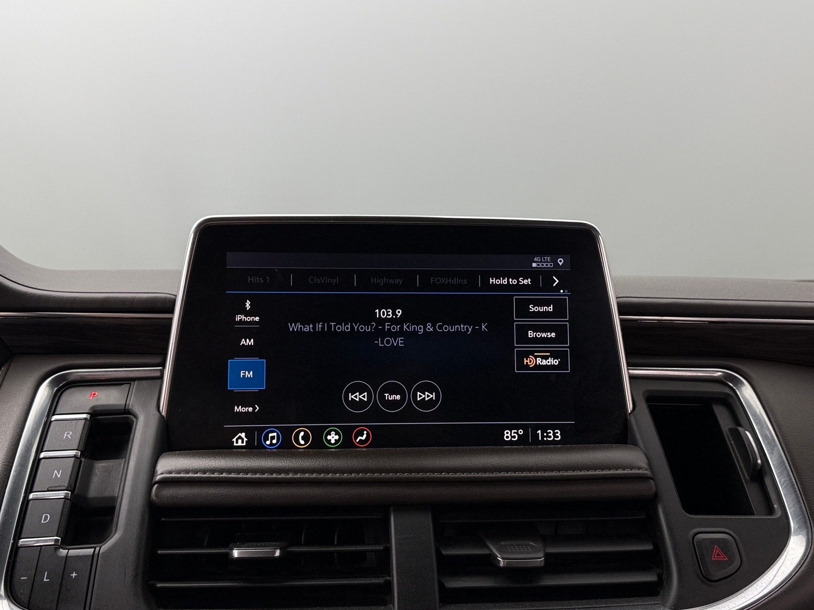 Thumbnail: 2021 Chevrolet Suburban - 3