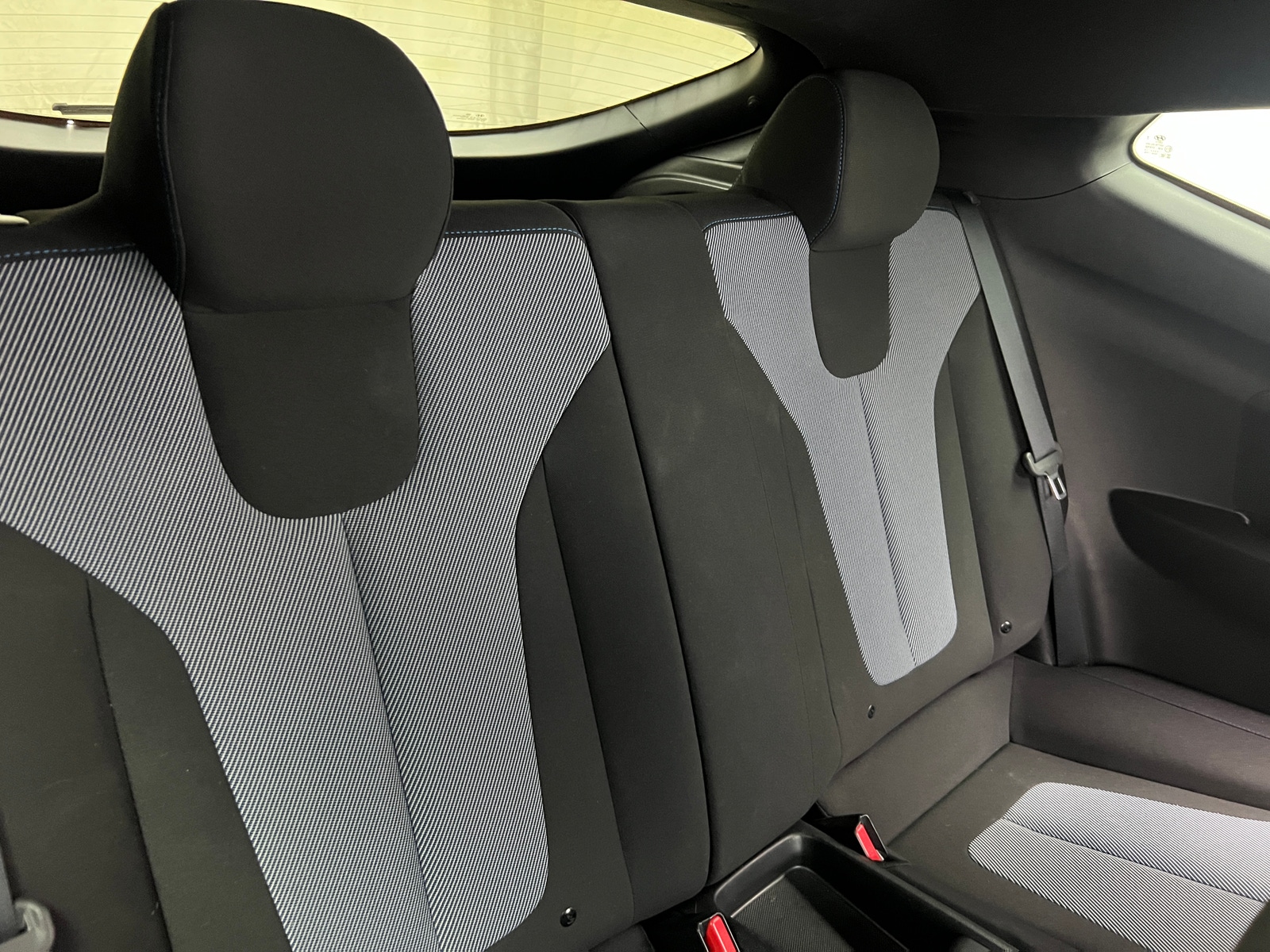 Thumbnail: 2019 Hyundai Veloster - 6