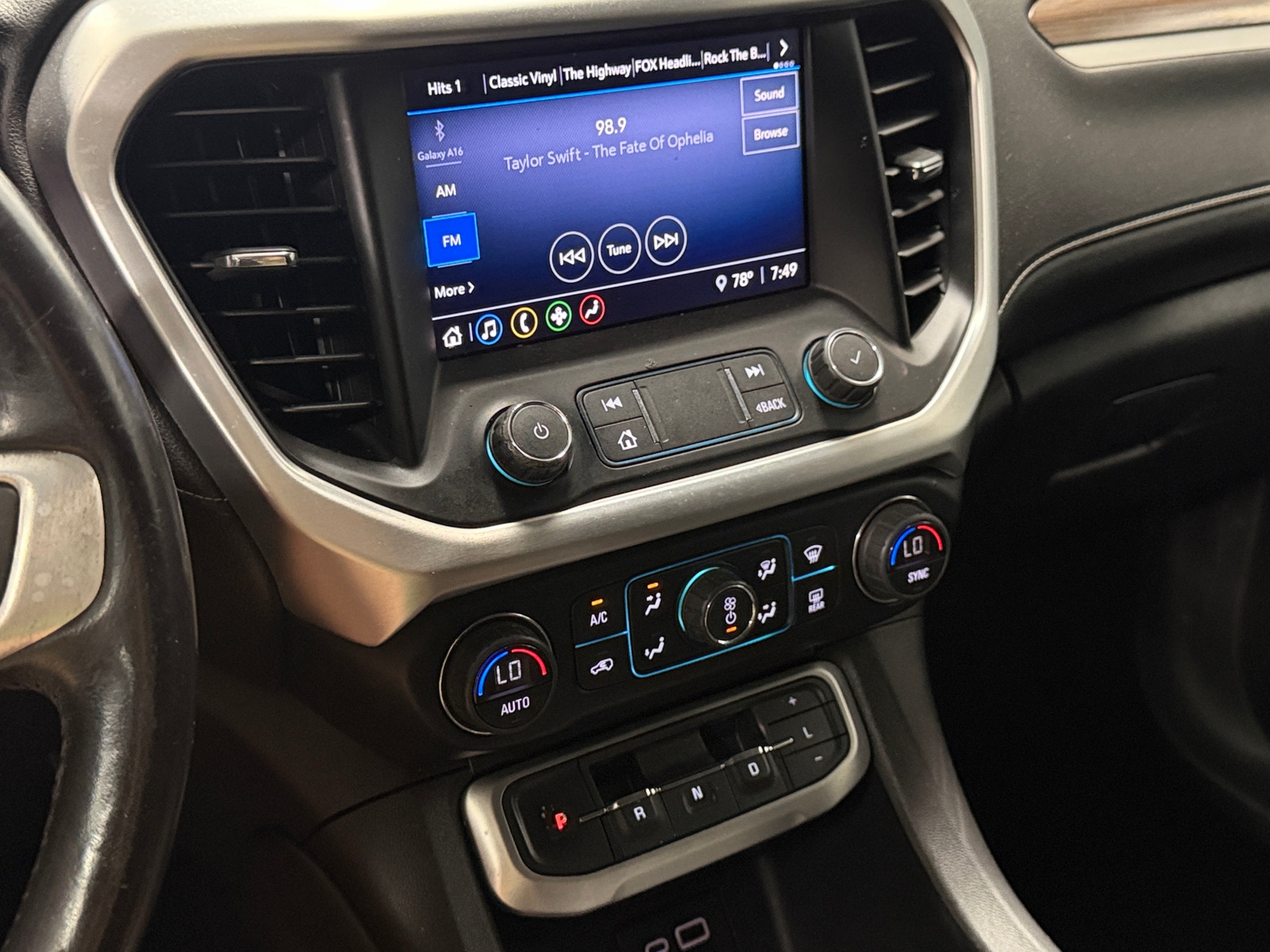 Thumbnail: 2020 GMC Acadia - 4