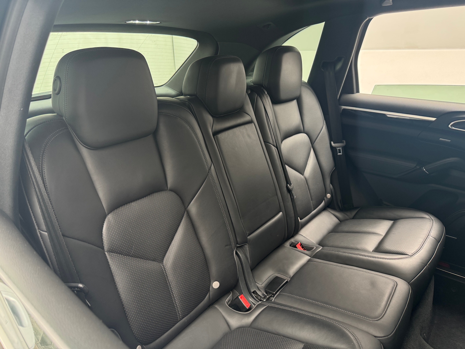 Thumbnail: 2016 Porsche Cayenne - 5