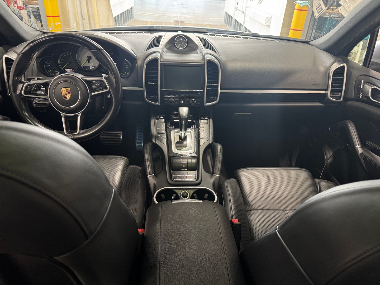 Thumbnail: 2016 Porsche Cayenne - 2