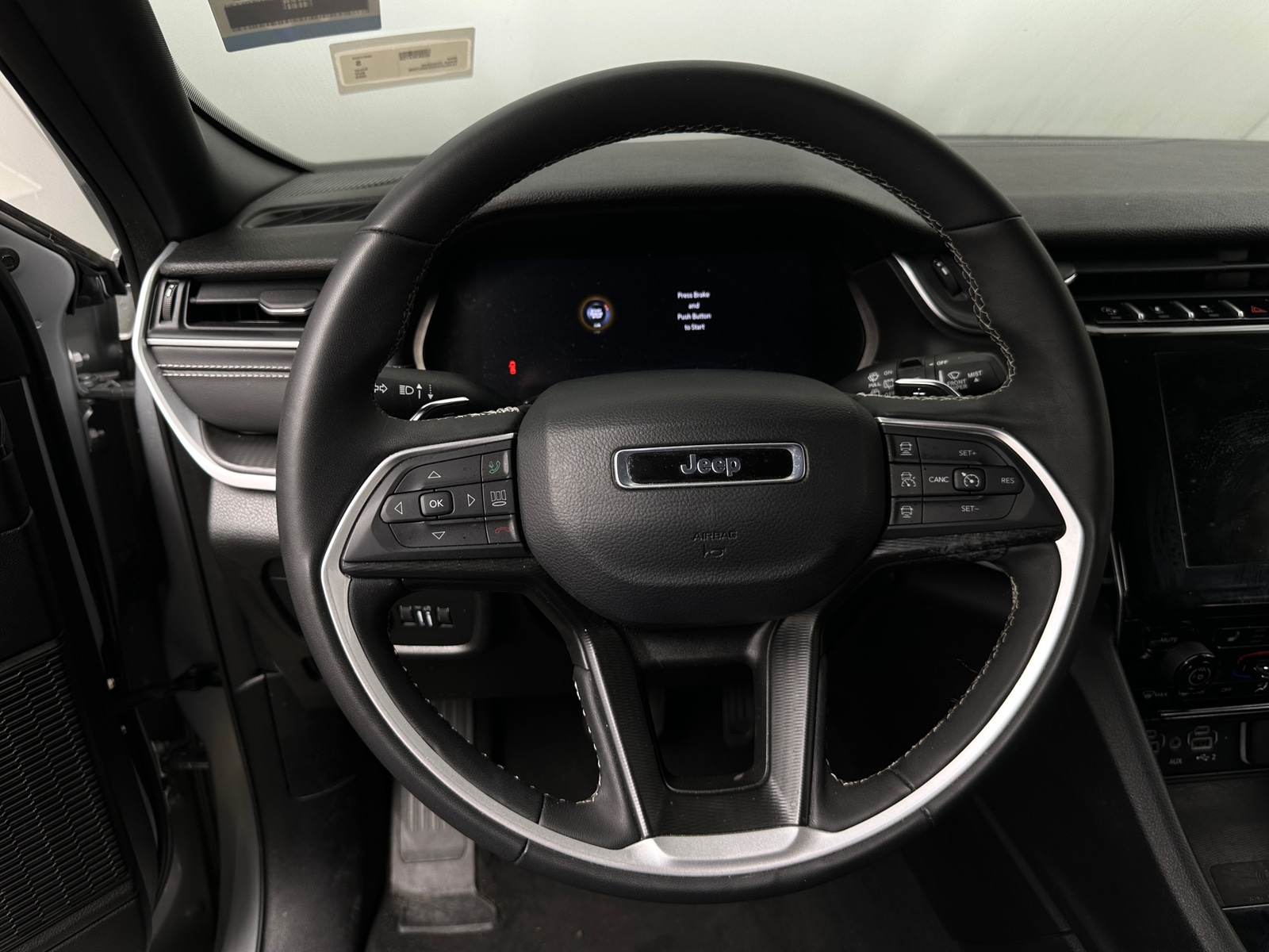 Thumbnail: 2025 Jeep Grand Cherokee - 4