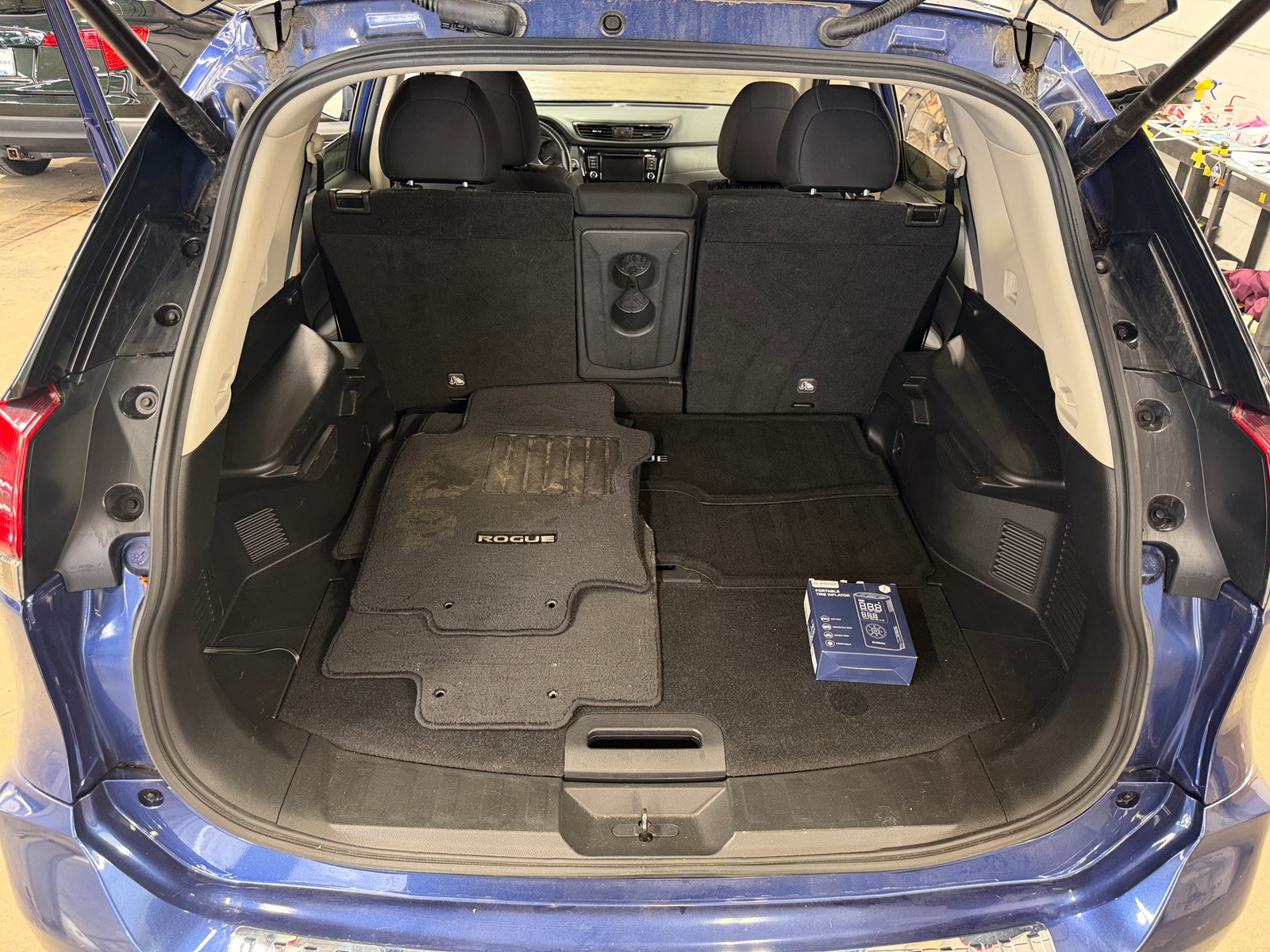 Thumbnail: 2018 Nissan Rogue - 7