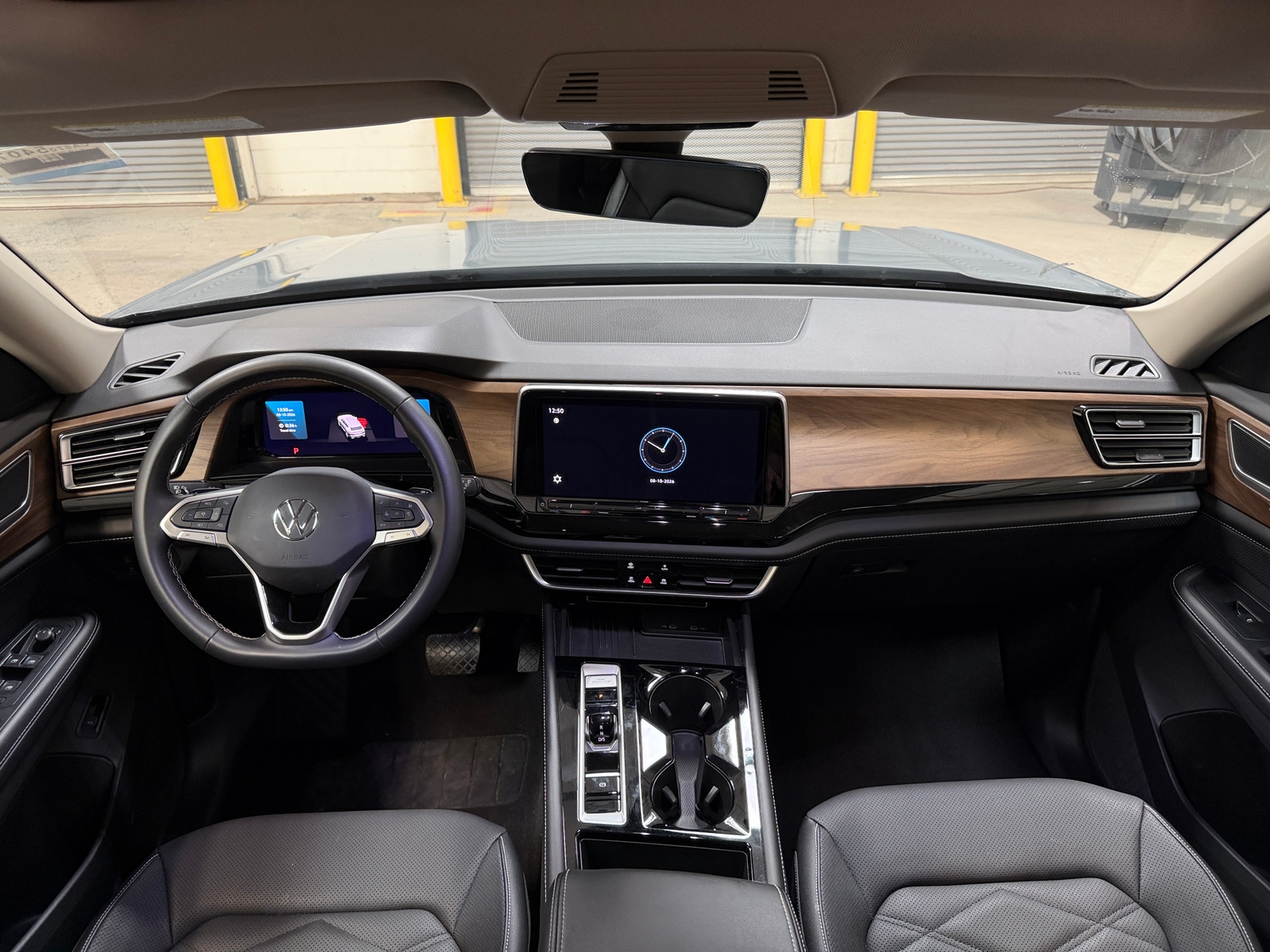 Thumbnail: 2026 Volkswagen Atlas - 2