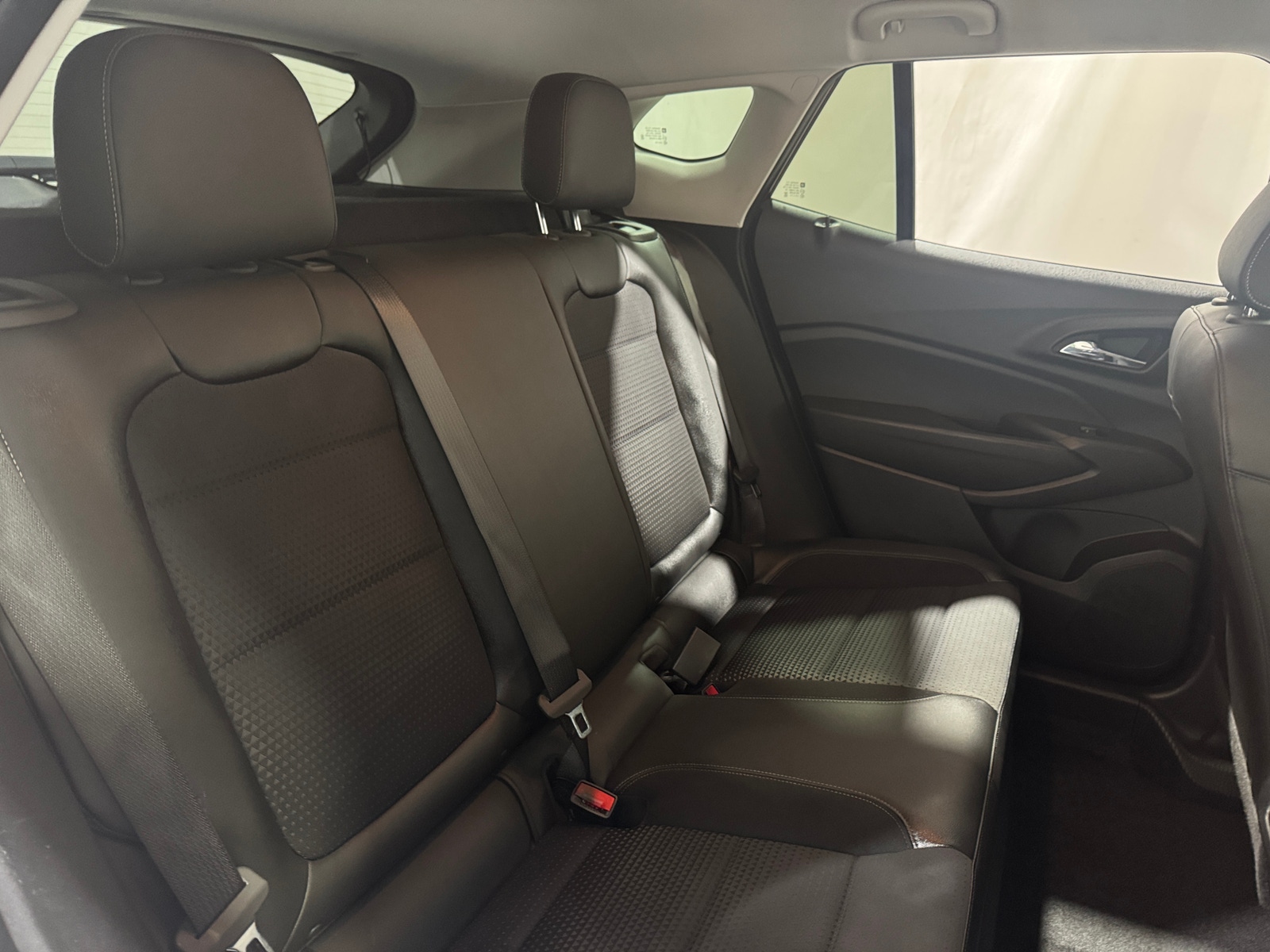 Thumbnail: 2025 Chevrolet Trax - 5