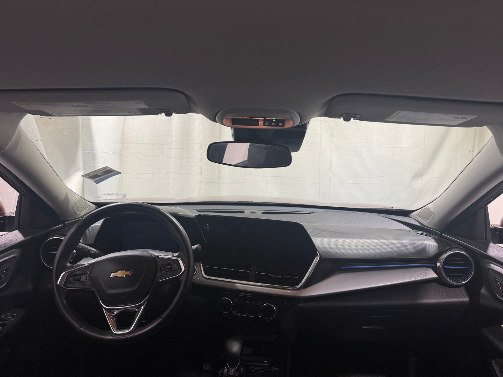 Thumbnail: 2025 Chevrolet Trax - 2
