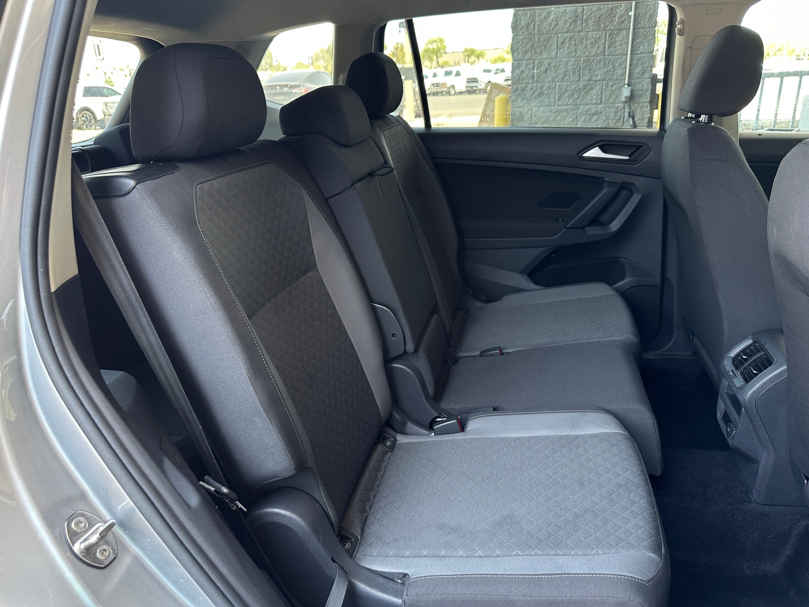 Thumbnail: 2019 Volkswagen Tiguan - 6