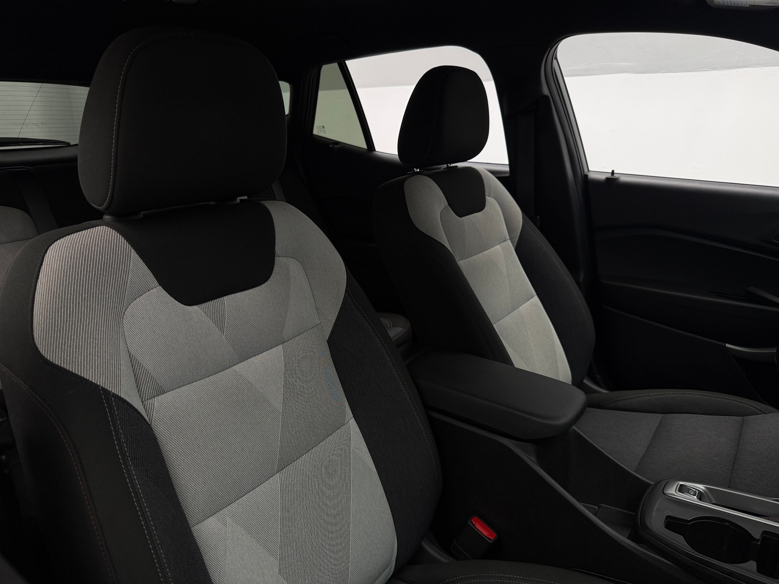 Thumbnail: 2024 Chevrolet Trax - 2