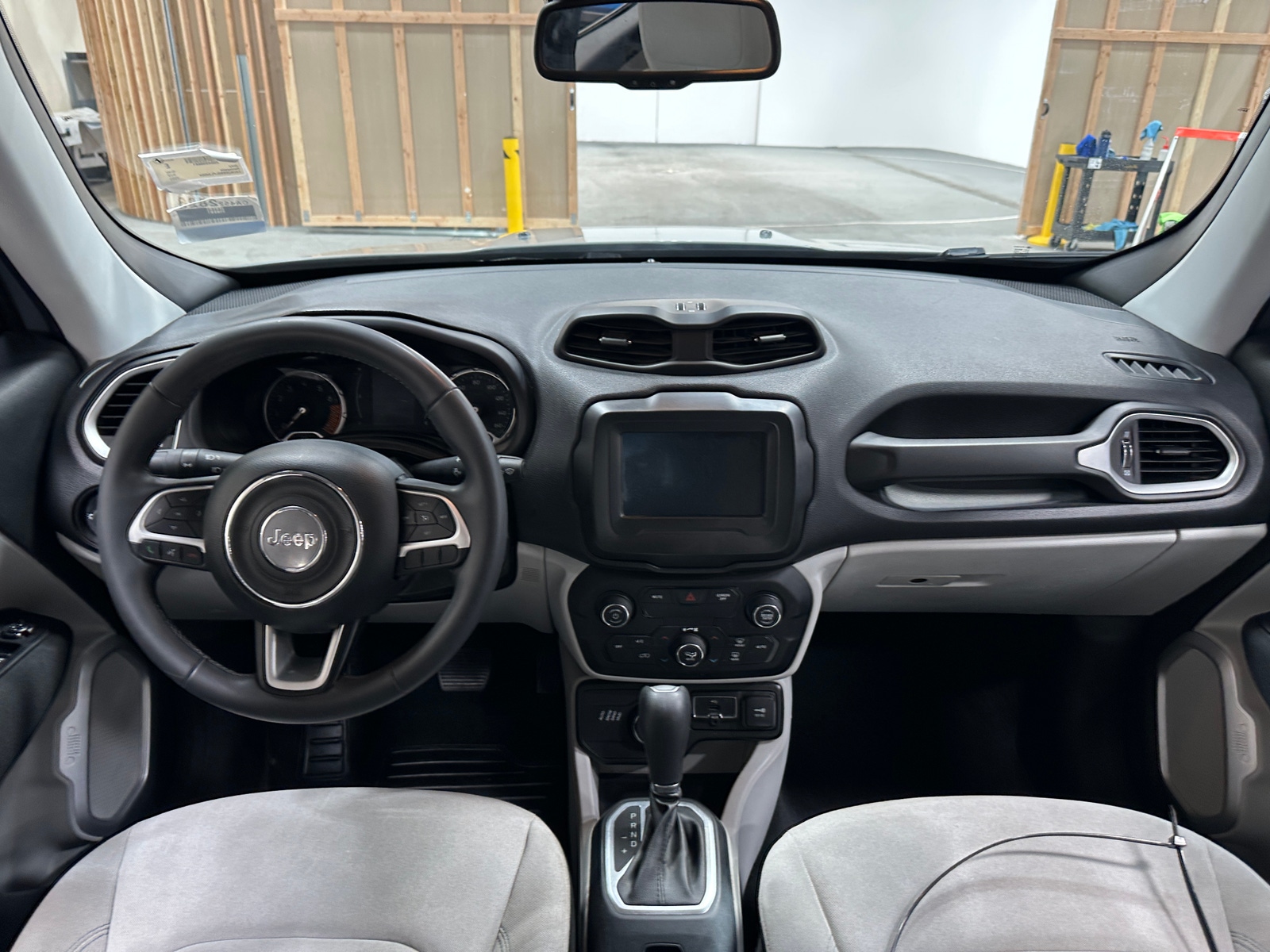 Thumbnail: 2020 Jeep Renegade - 3