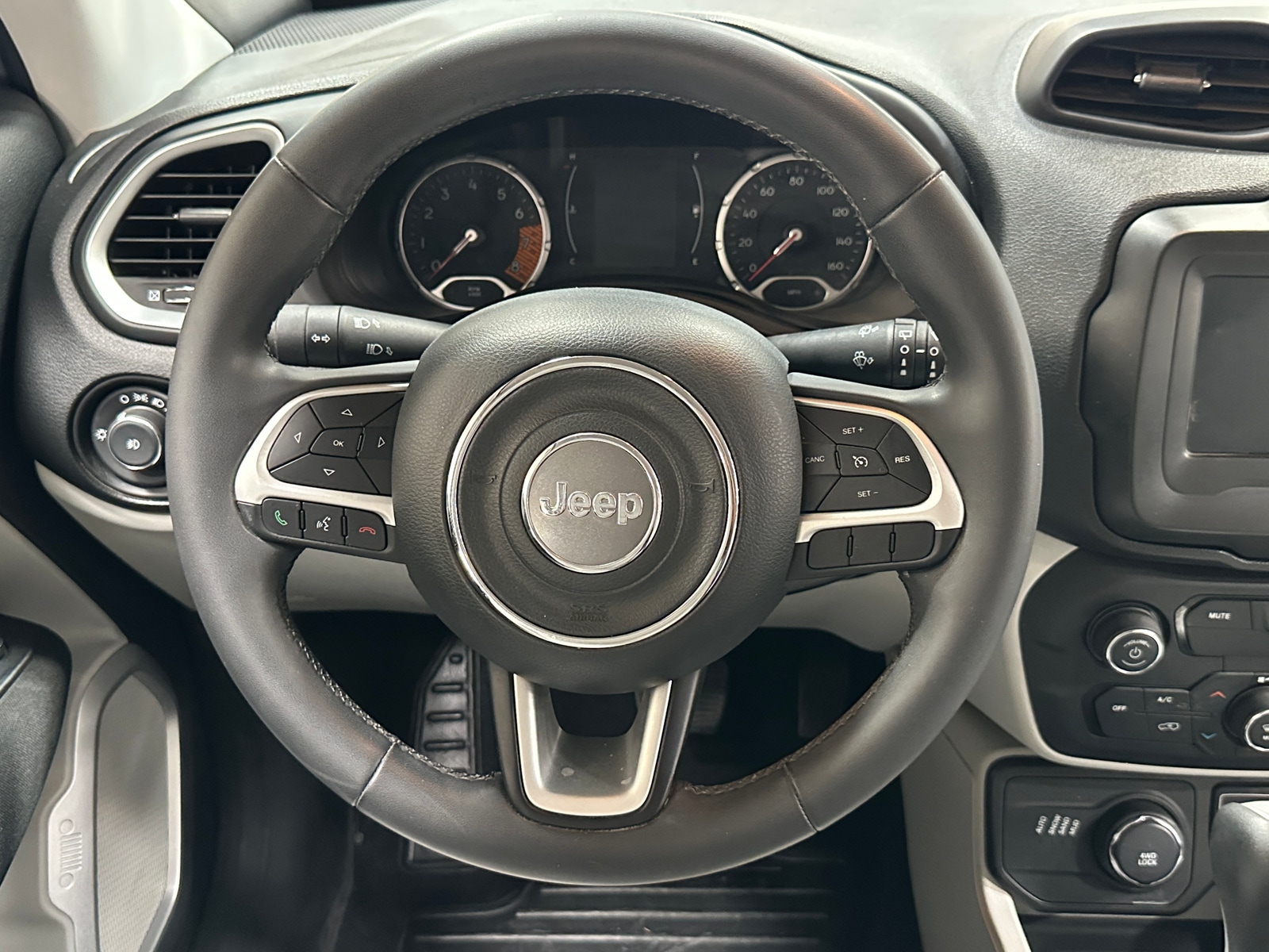 Thumbnail: 2020 Jeep Renegade - 5